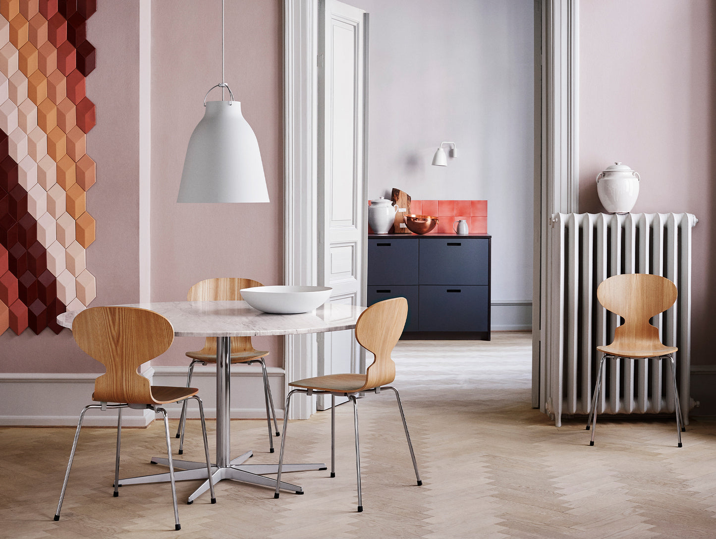 Ant Chair 4 Legs by Fritz Hansen - Natural Veneer Shell / Chromed Steel Base / Elm