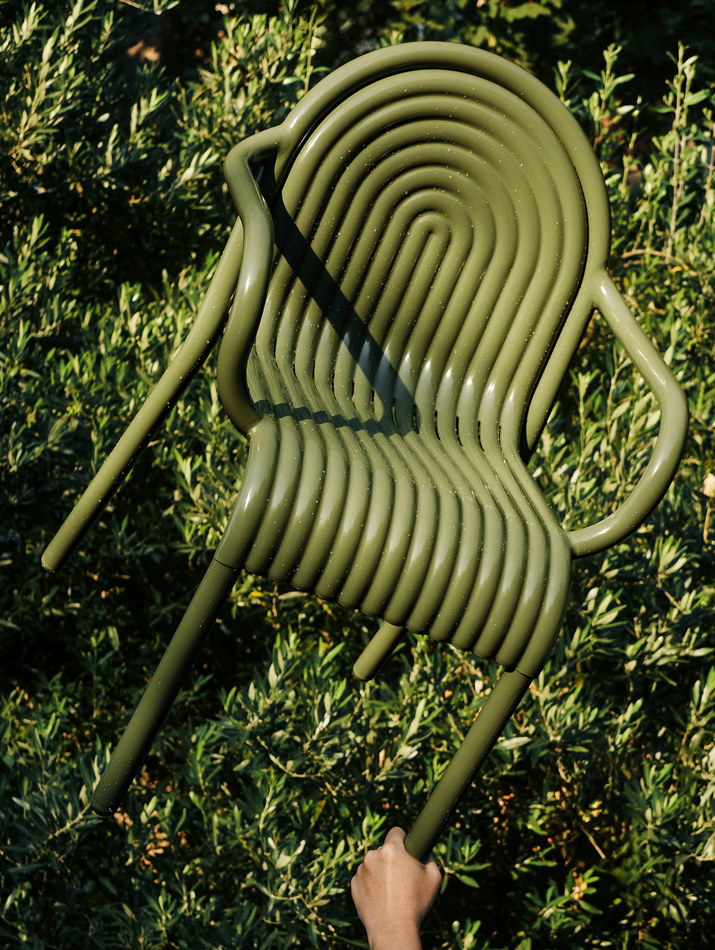 Groove Armchair by Tom Dixon - Moss