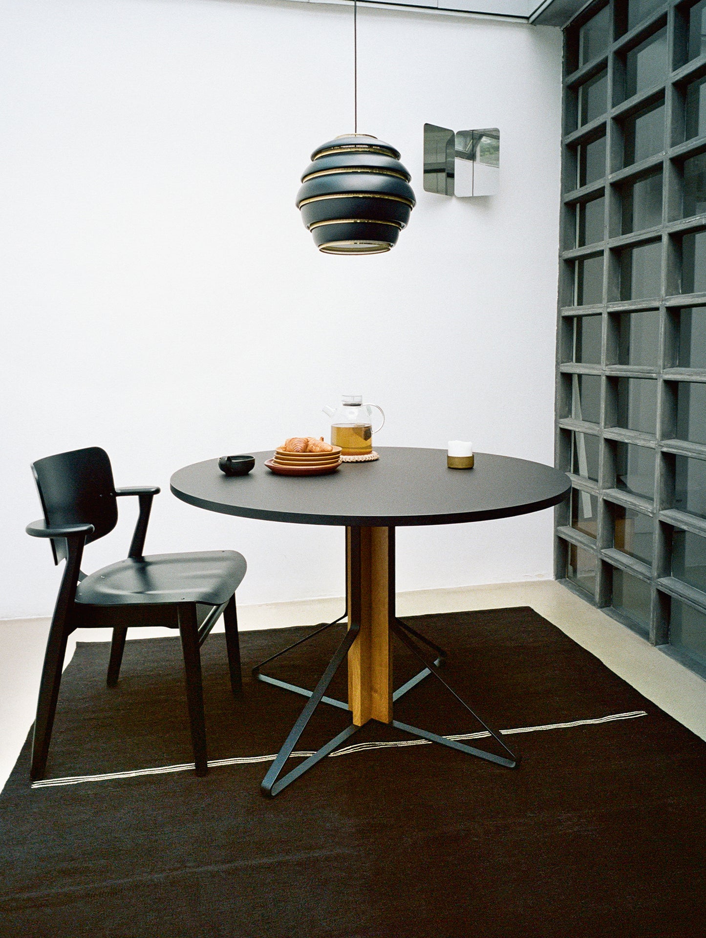 Kaari Table Round by Artek