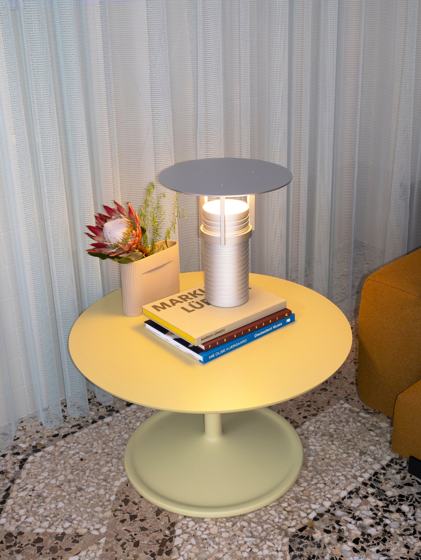 Set Table Lamp by Muuto
