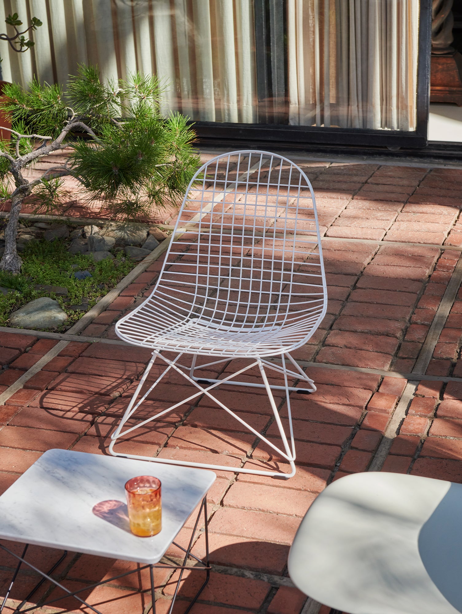 Vitra wire chair sale