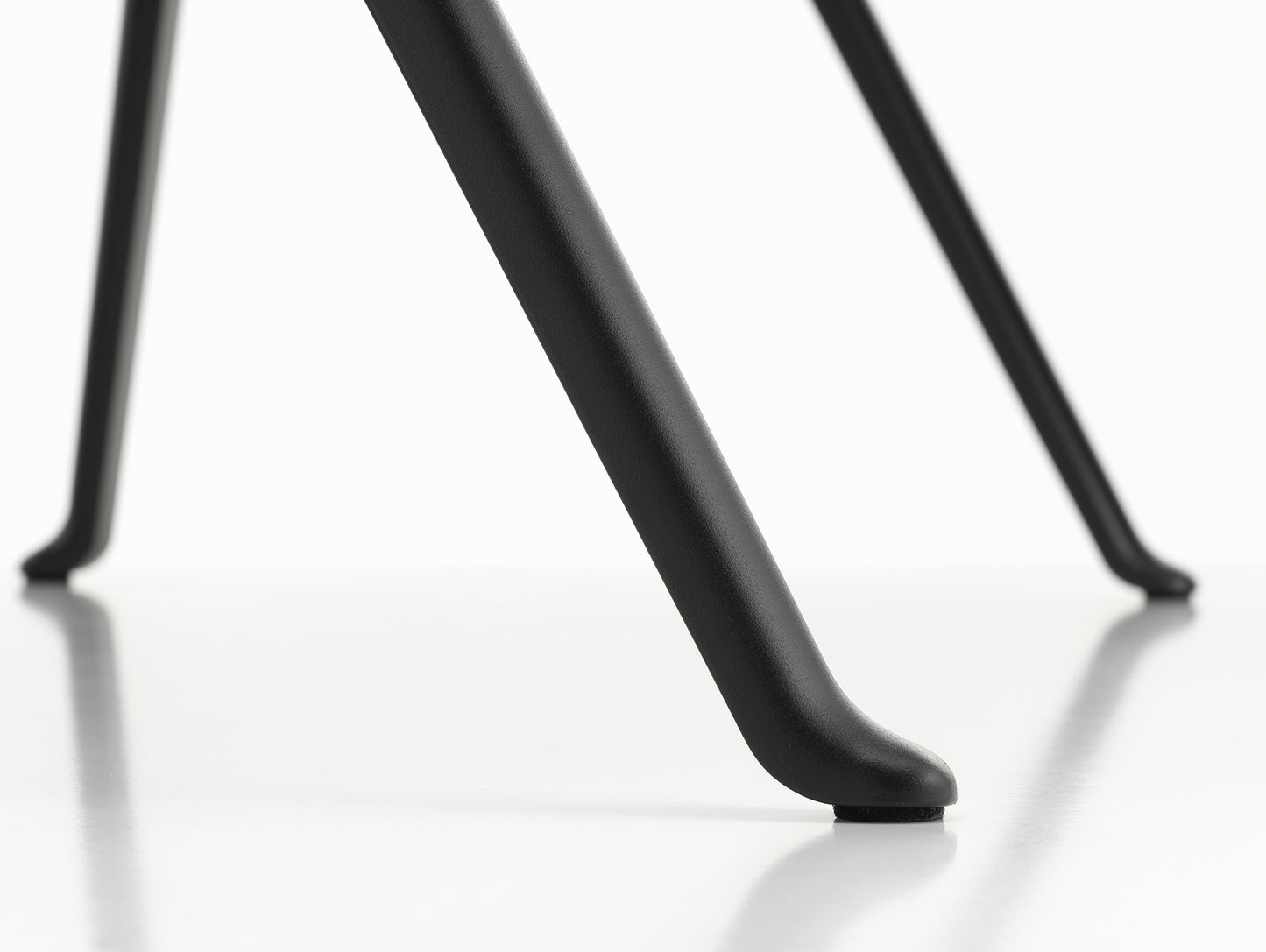 Courier Desk by Vitra - Light Oak Veneer Tabletop / Deep Black Aluminium Base