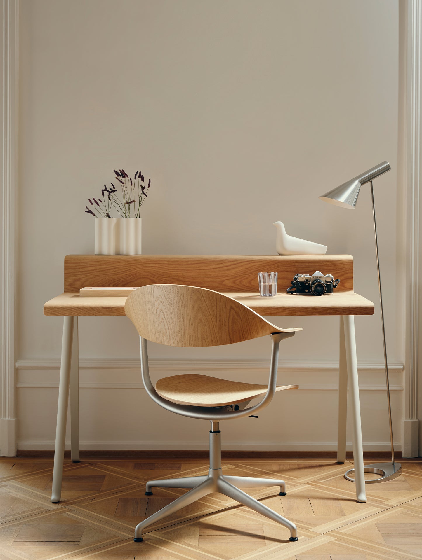 Courier Desk by Vitra - Light Oak Veneer Tabletop / Chalk Aluminium Base