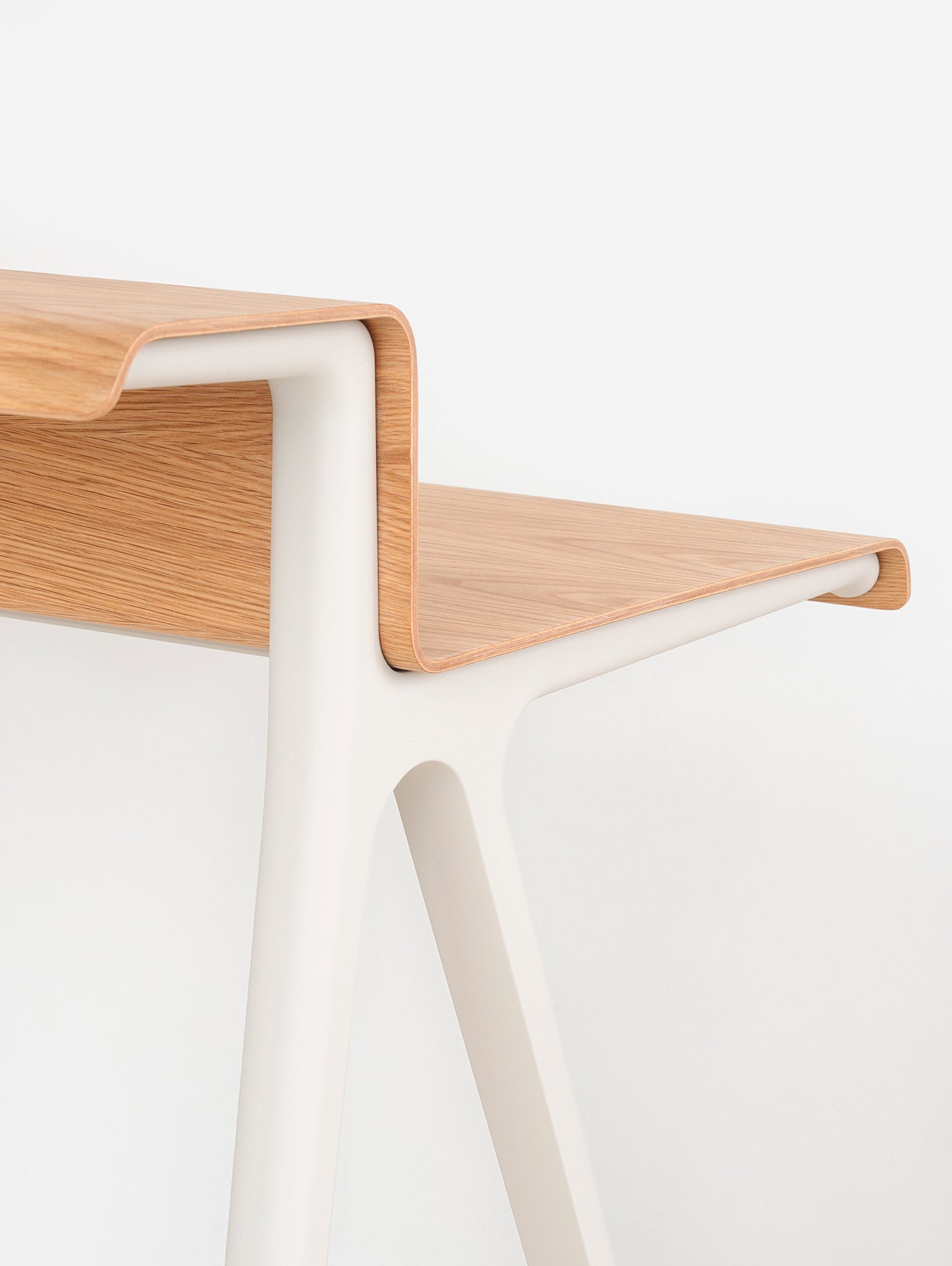 Courier Desk by Vitra - Light Oak Veneer Tabletop / Chalk Aluminium Base
