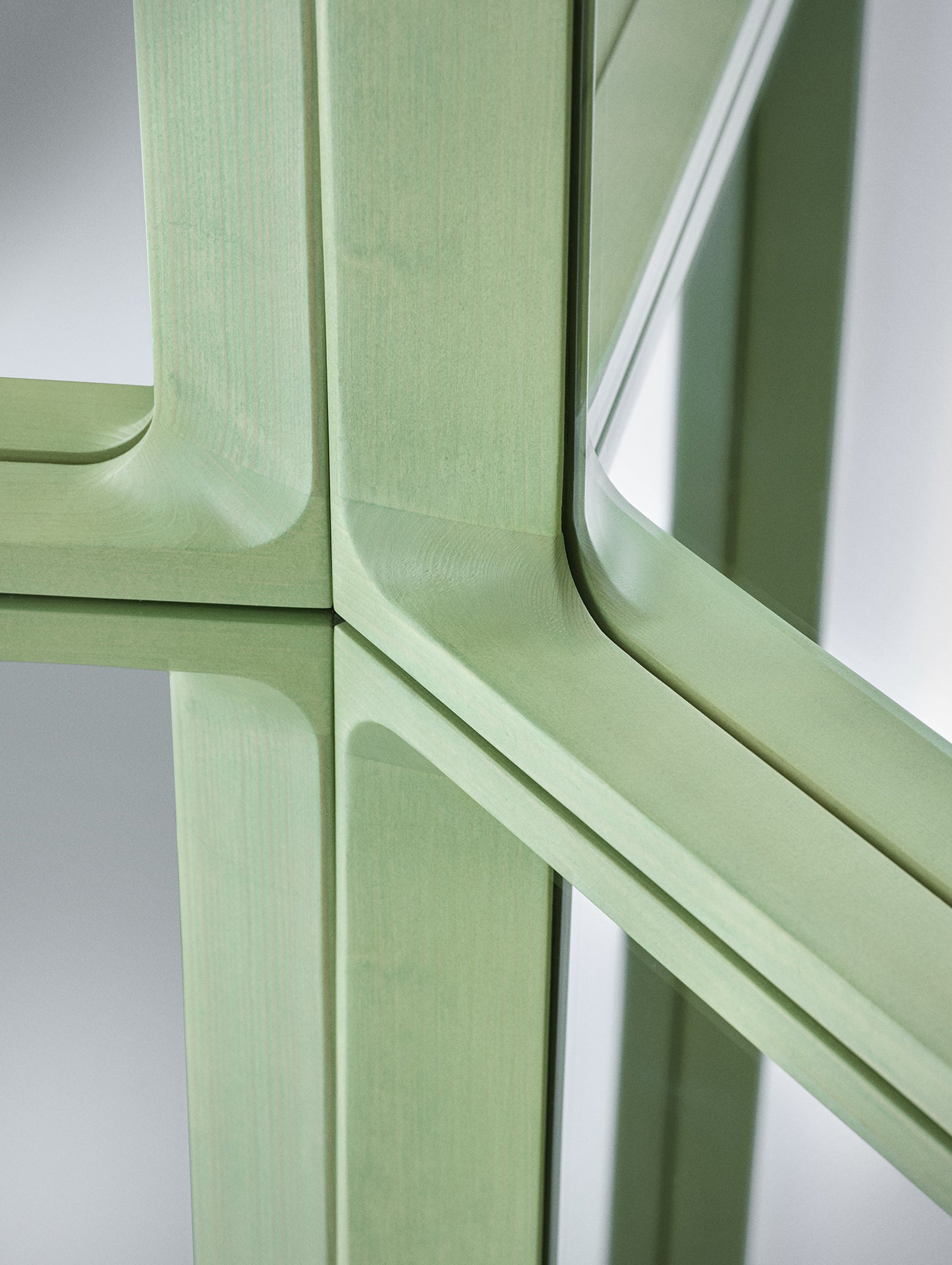 Arced Mirror by Muuto - Light Green