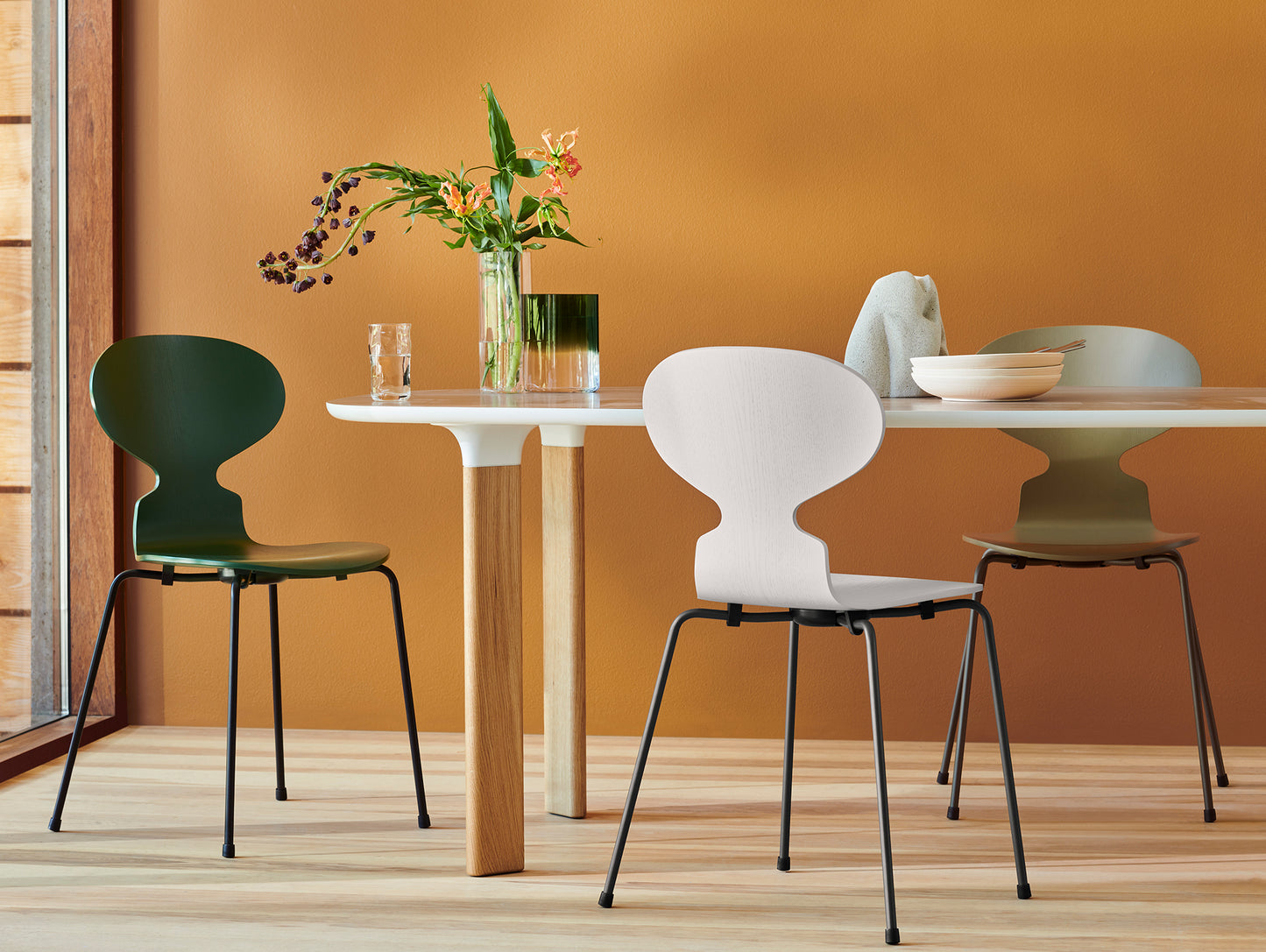 Ant Chair 4 Legs by Fritz Hansen