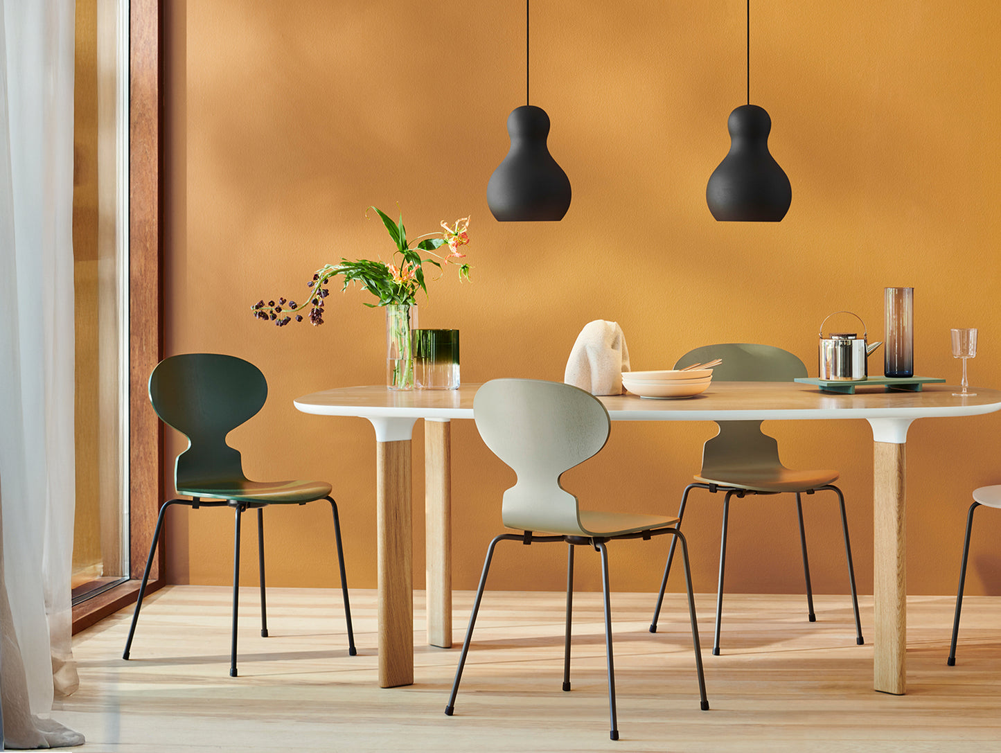 Ant Chair - 4 Legs by Fritz Hansen