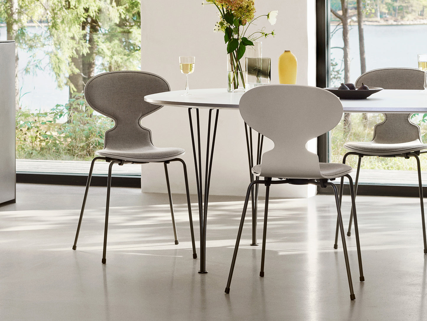 Light Beige Lacquered Shell / Sunniva 3 717