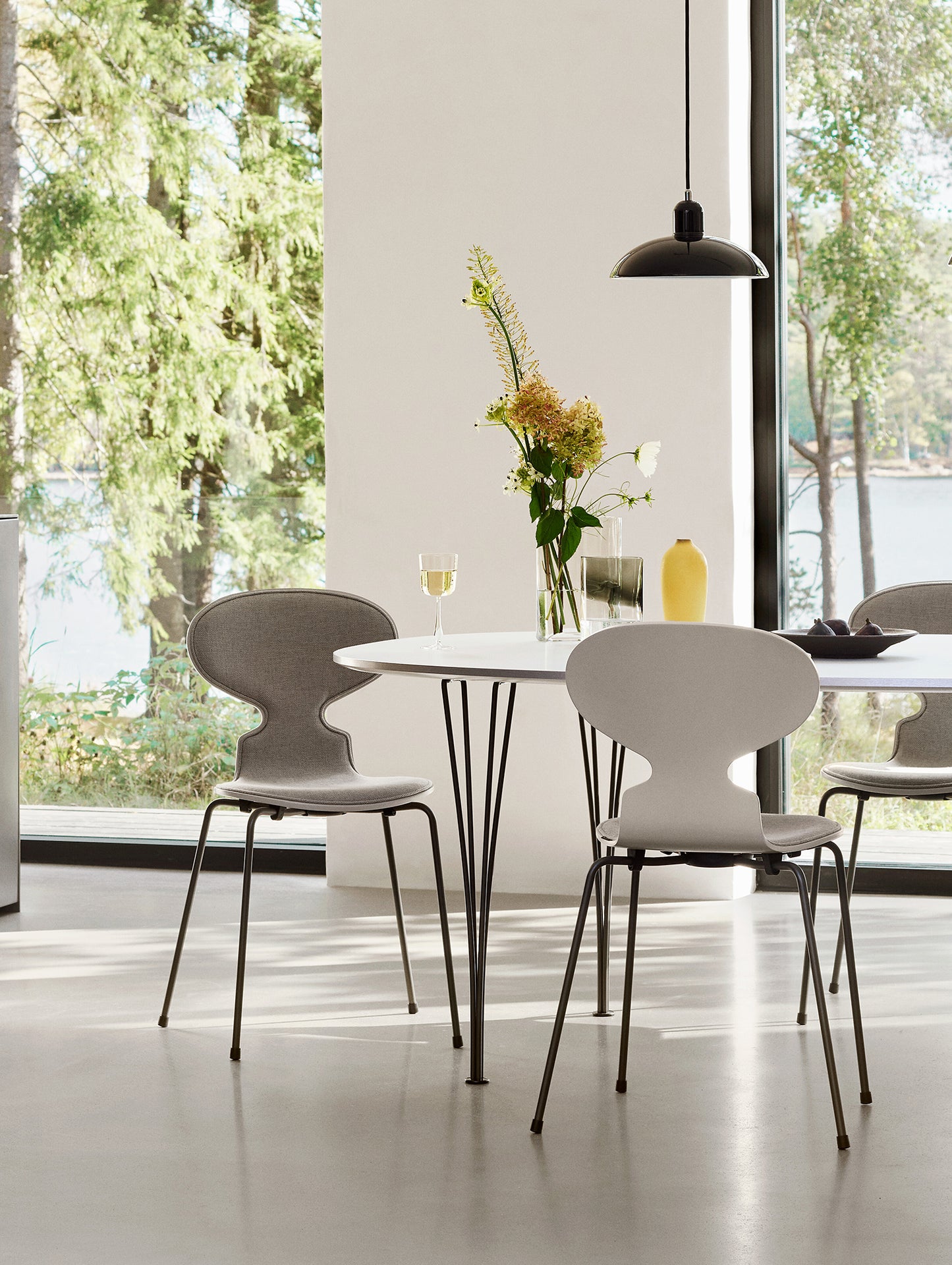 Light Beige Lacquered Shell / Sunniva 3 717