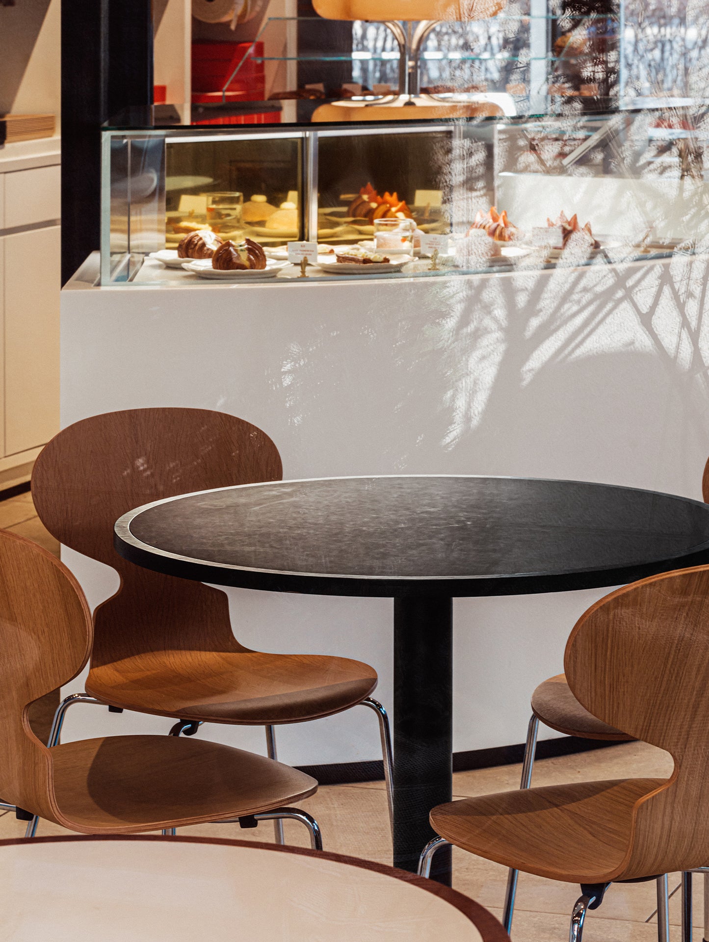 Ant Chair 4 Legs by Fritz Hansen