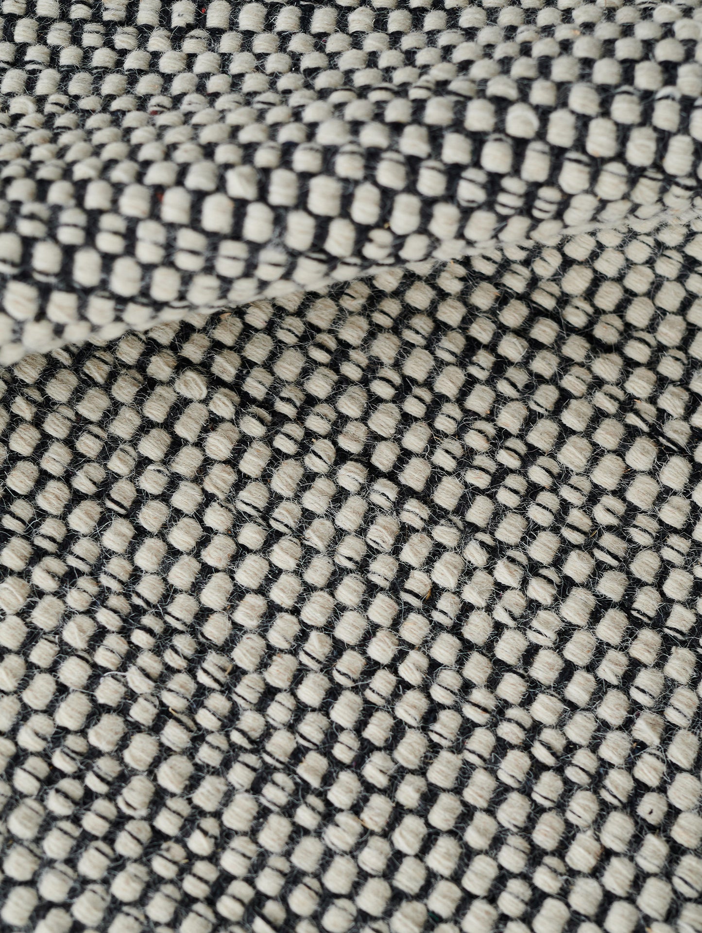 Asko Rug by Linie Design - Mixed