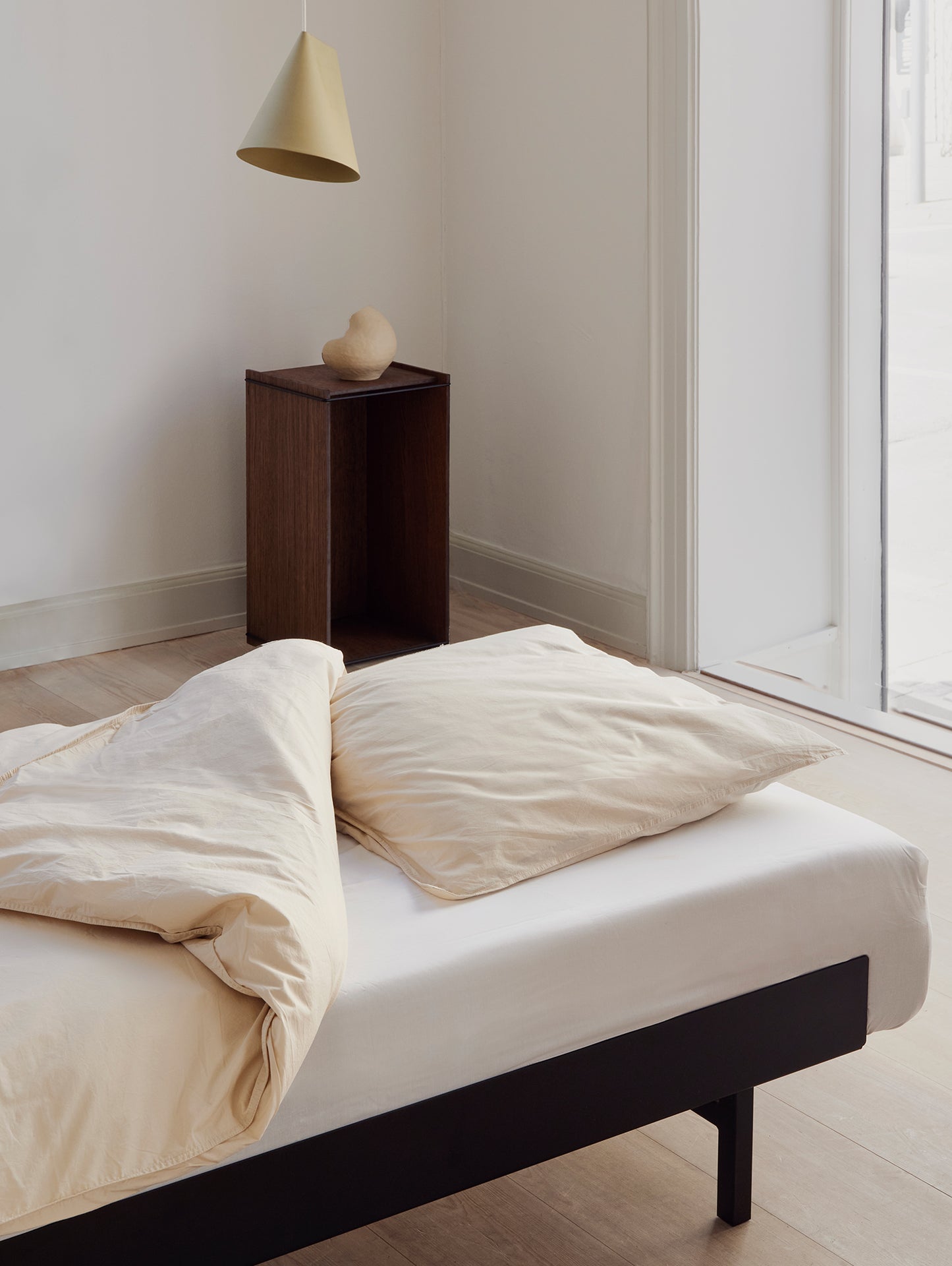 Moebe Bed 90-180 cm - Black