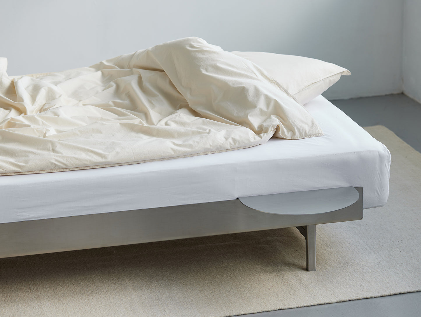 Bed 90 - 180 cm Stainless Steel (Low) by Moebe