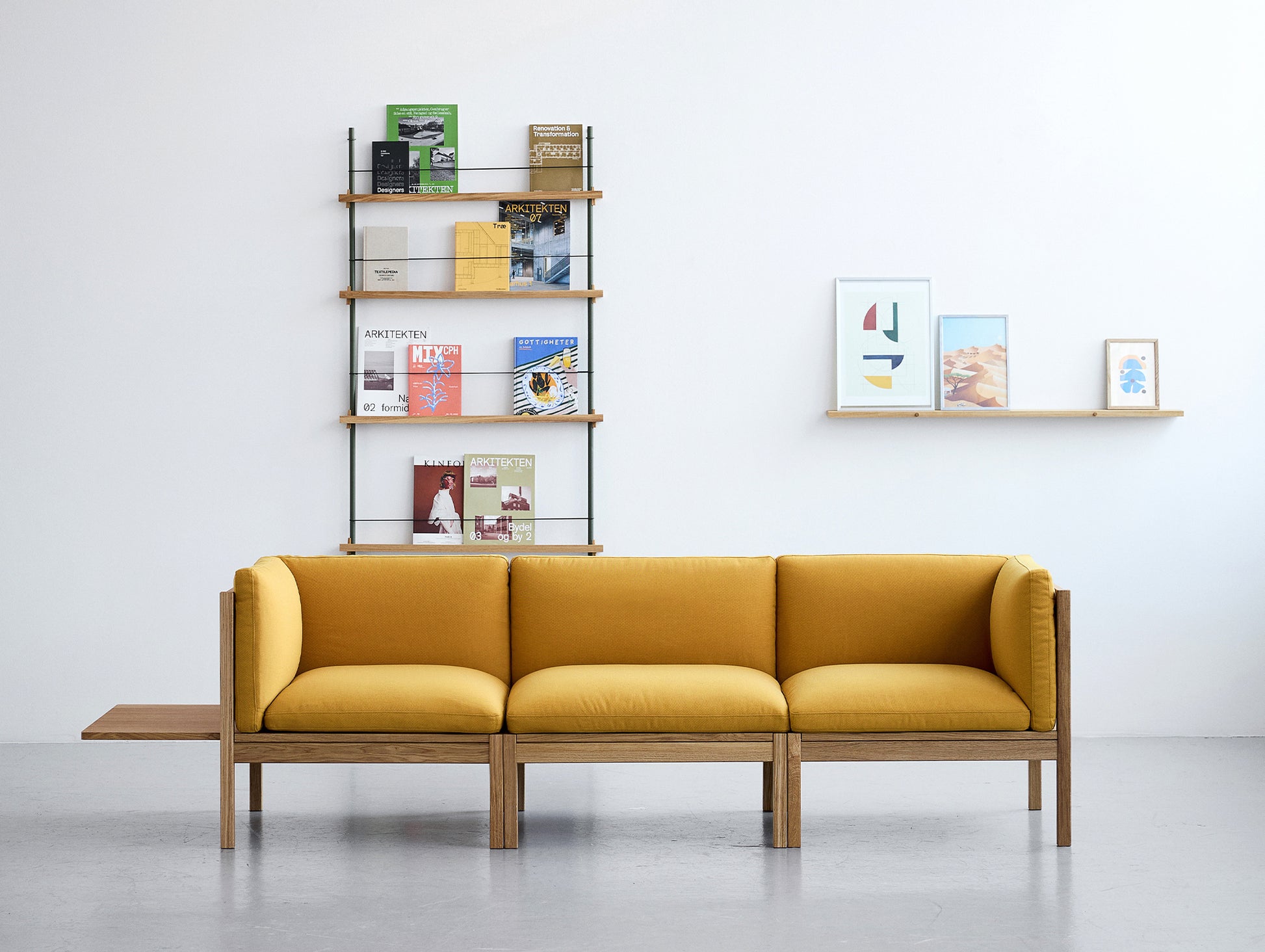 3-Seater Sofa with 1 Side Table by Moebe - Field 2 463
