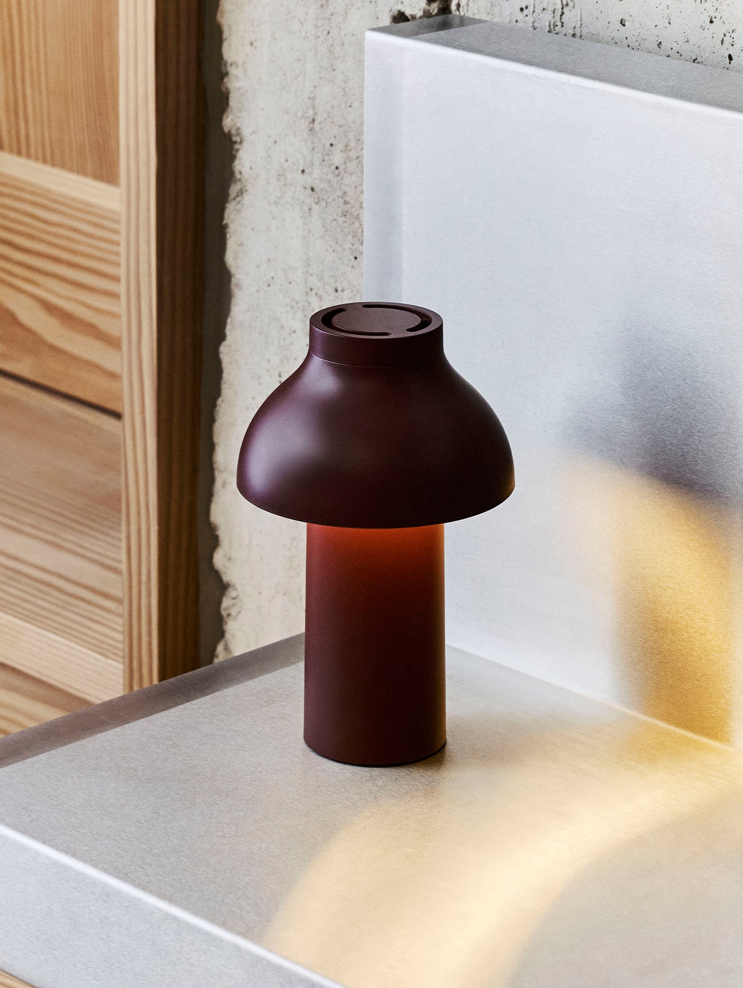 PC Portable Lamp 2.0 by HAY - Iron Red