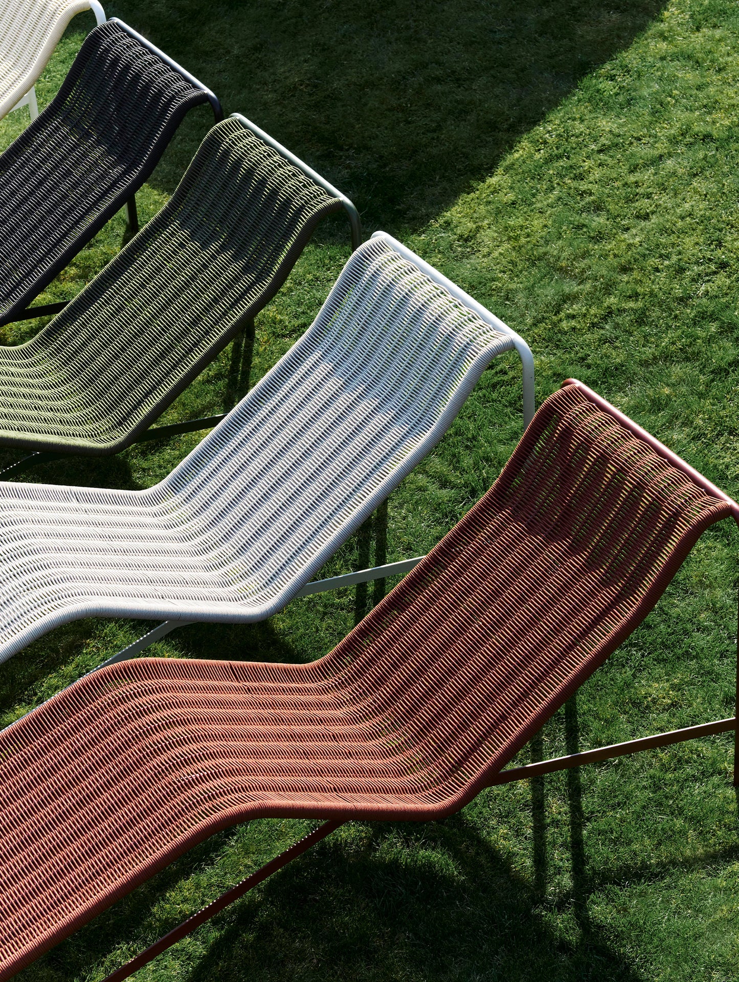 Palissade Cord Chaise Longue by HAY