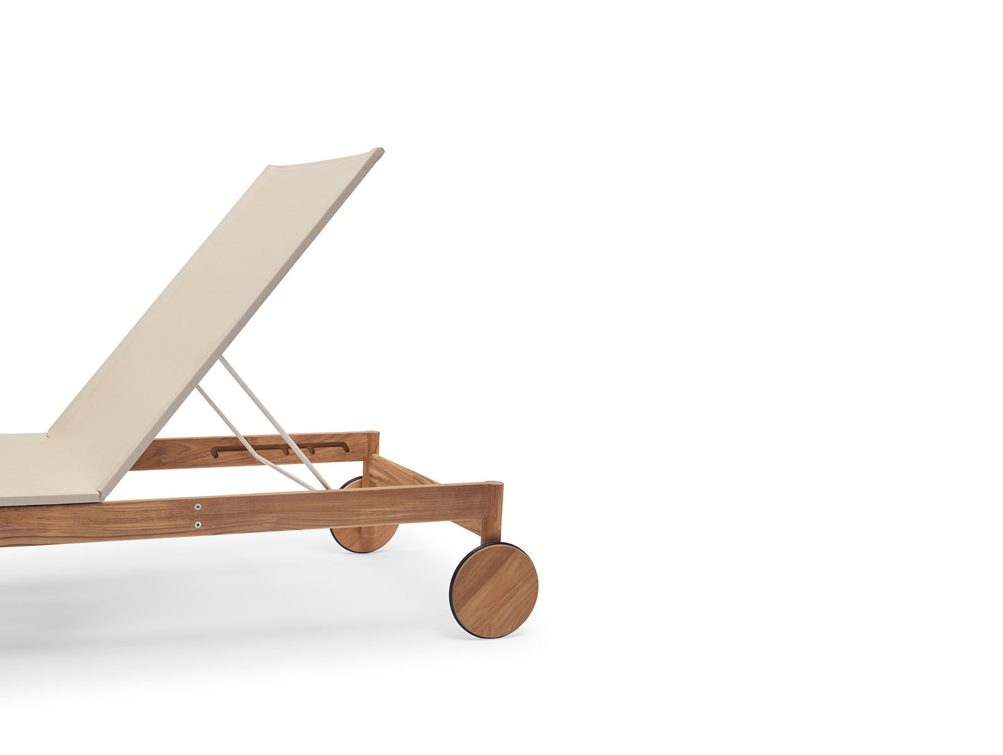 Pelagus Sunbed by Skagerak
