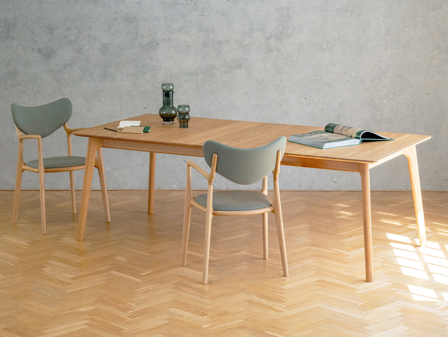 Salon Extendable Dining Table - Rectangular by Ro Collection - Oiled Oak