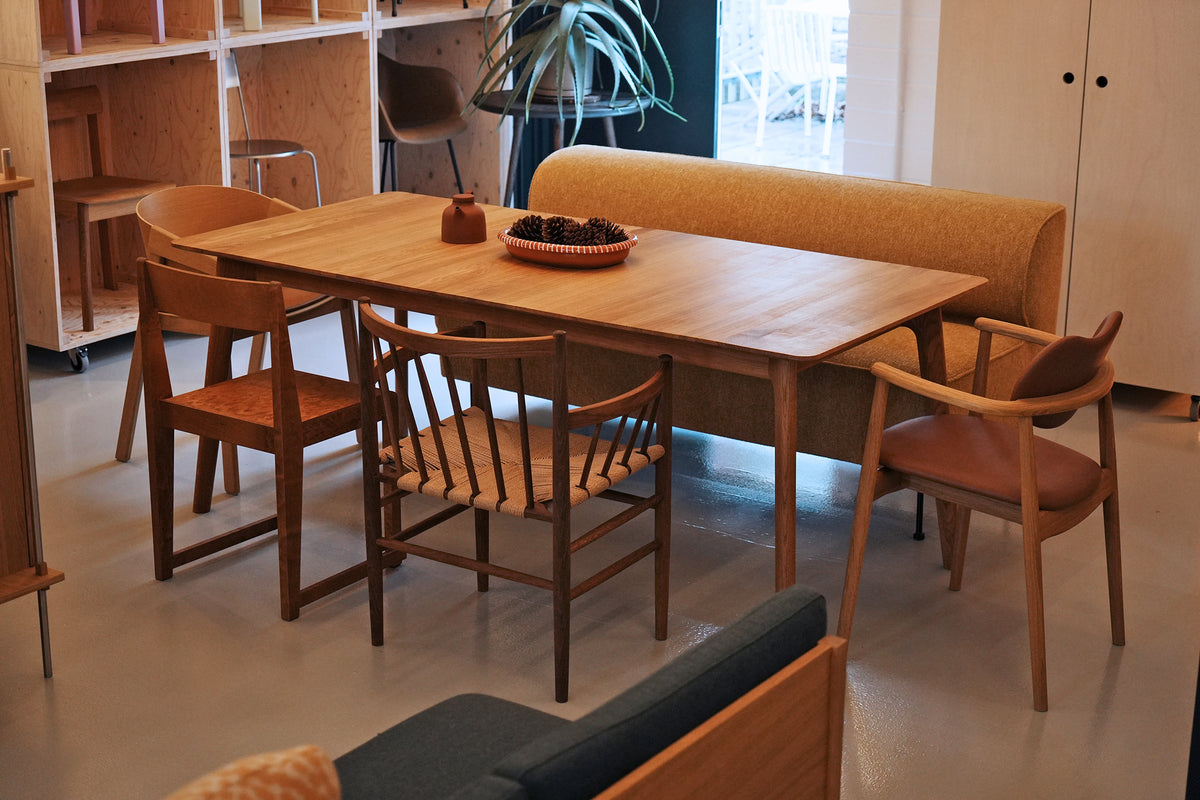 Salon Extendable Dining Table - 90 x 190-240 cm / Oiled Oak / Ex-Display