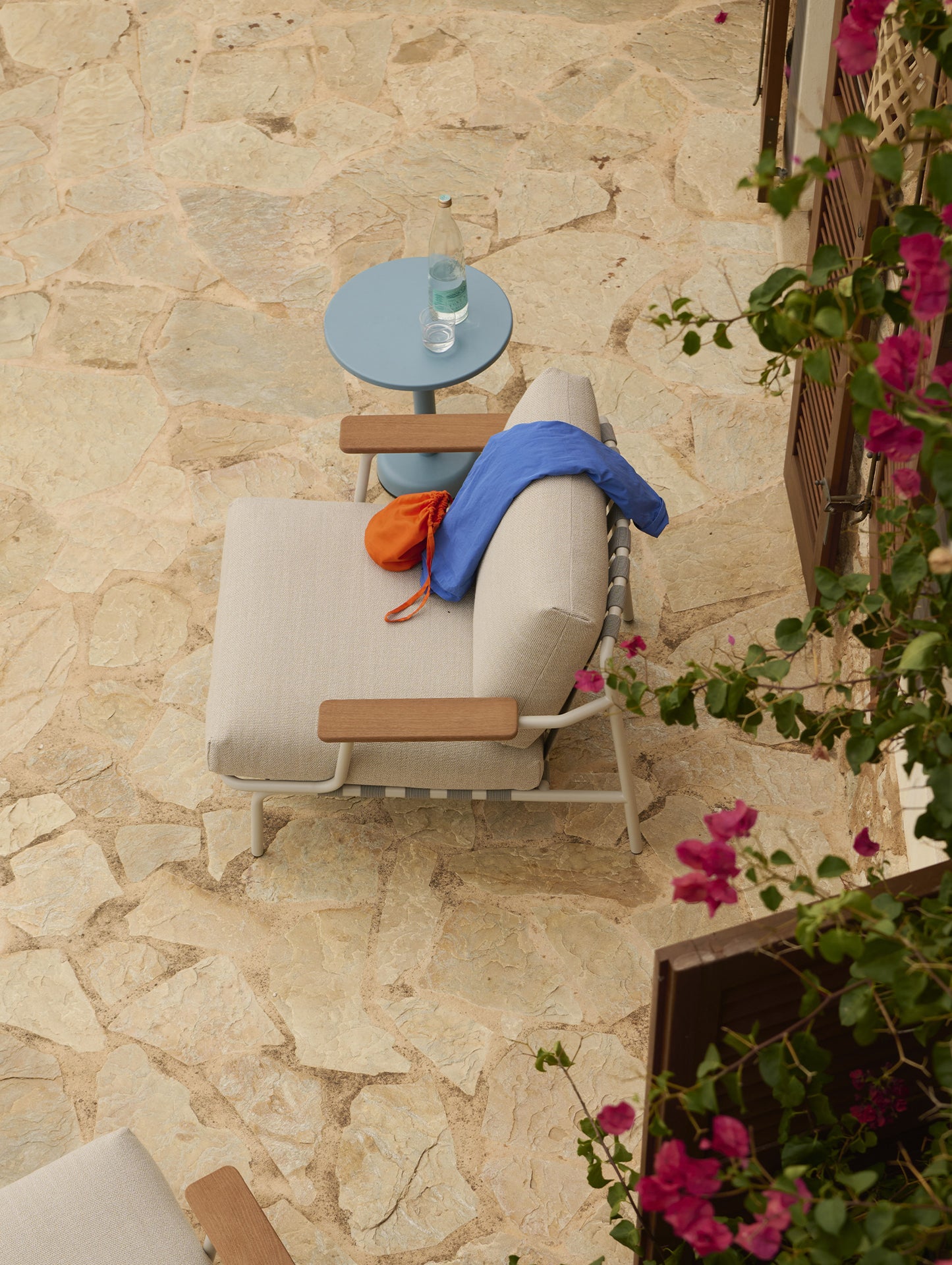 Settle Lounge Chair by Muuto - Grey Frame / Laze 01