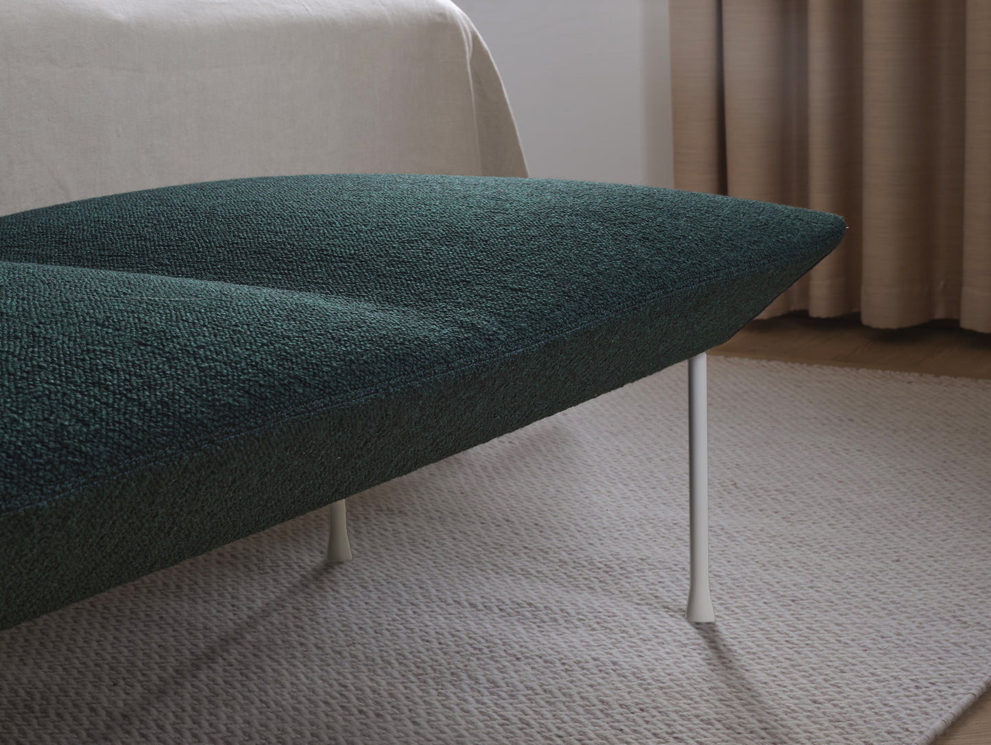 Oslo Bench by Muuto - Grey Base / Hearth 010