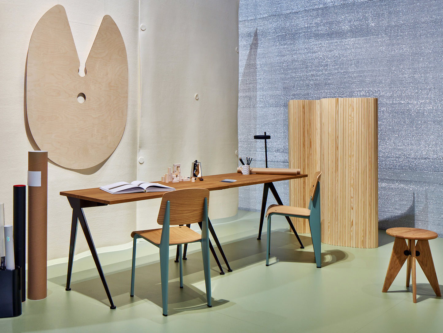 Compas Direction by Vitra - Oiled Oak Tabletop