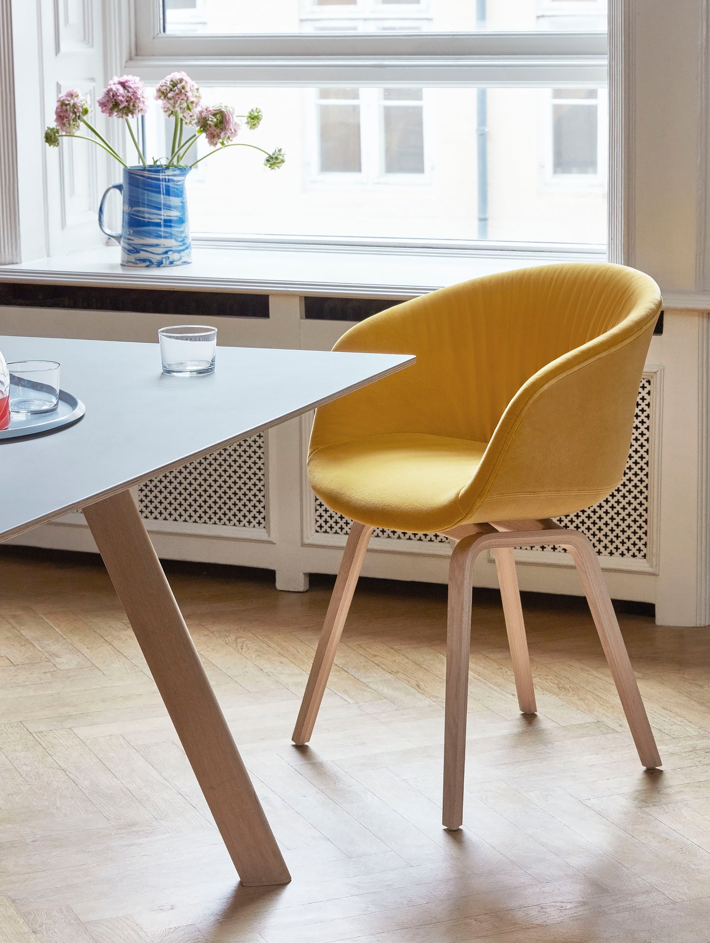 HAY AAC 23 Dining Chair - Ice Corn with Matt Lacquered Oak Base