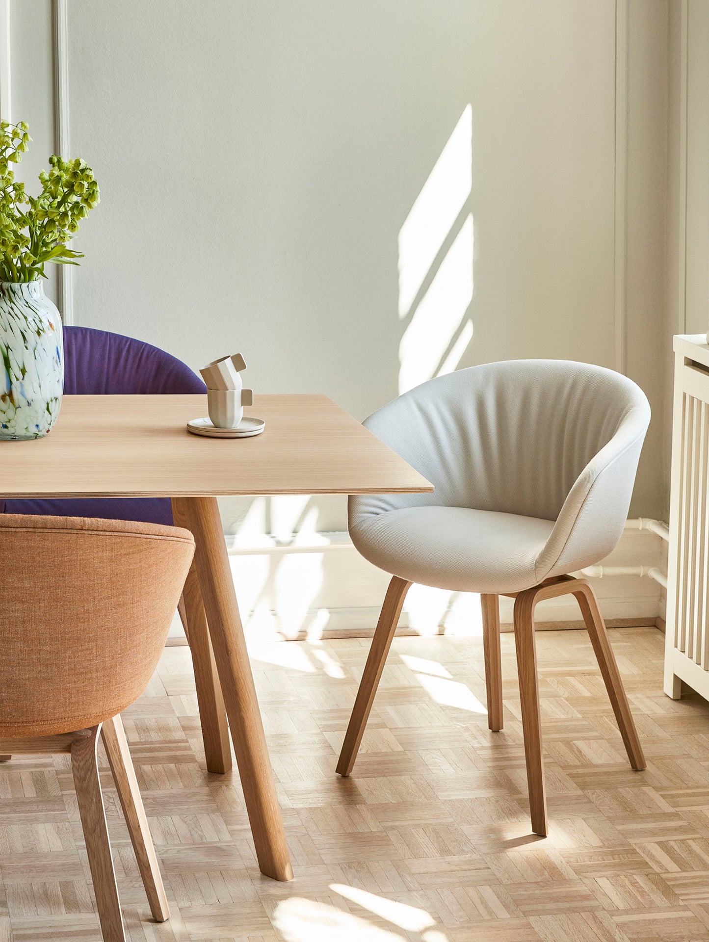HAY AAC 23 Dining Chair - Steelcut 2 220 with Matt Lacquered Oak Base