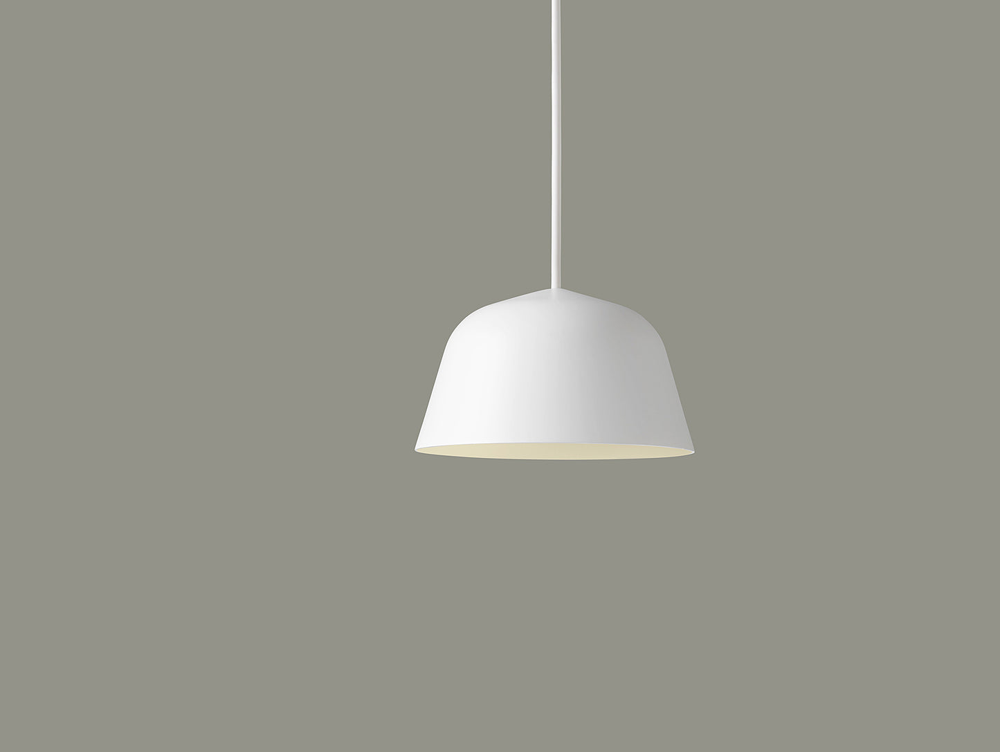 16.5 cm White Ambit Pendant by Muuto