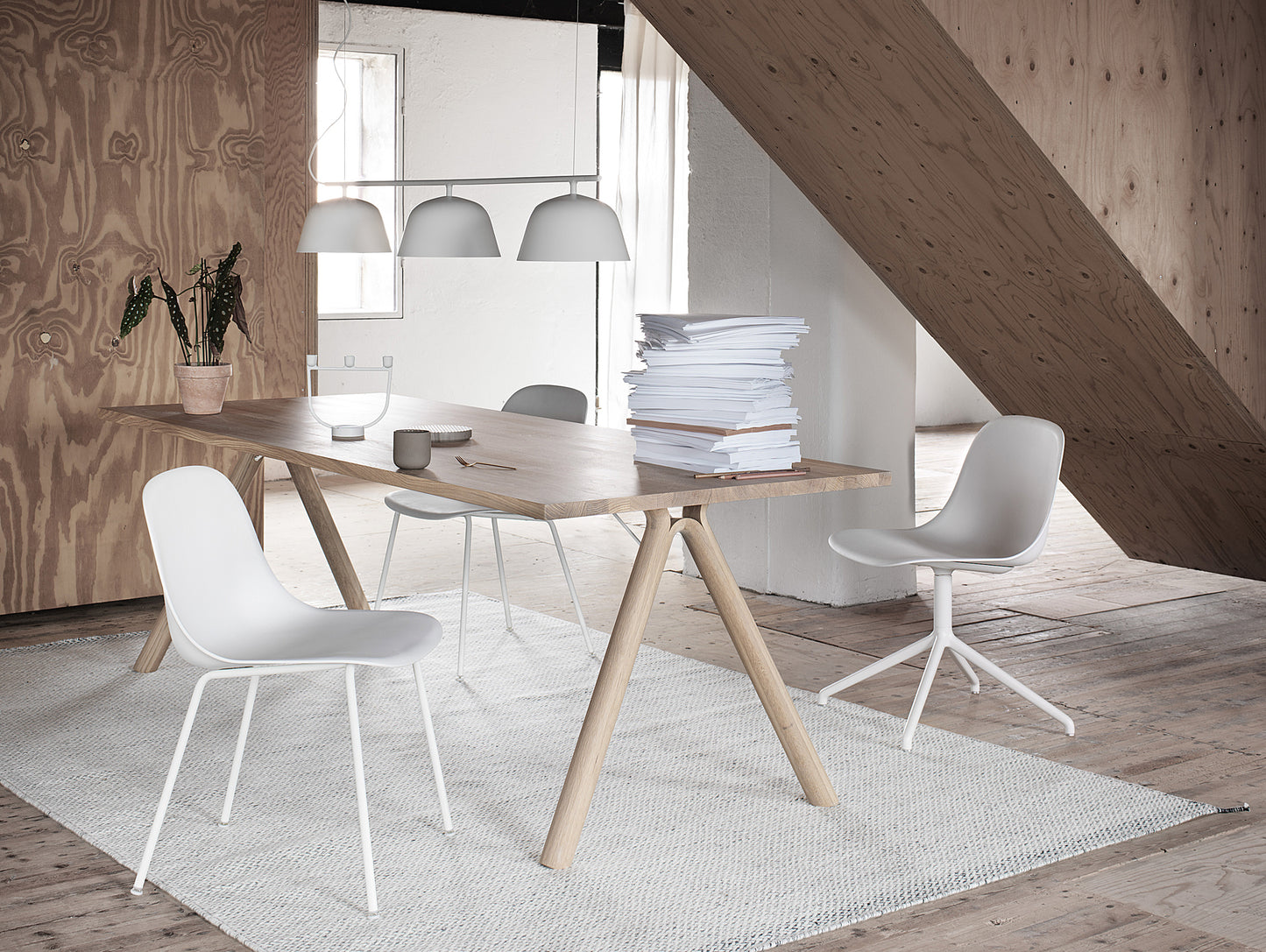 White Ambit Rail Lamp by Muuto