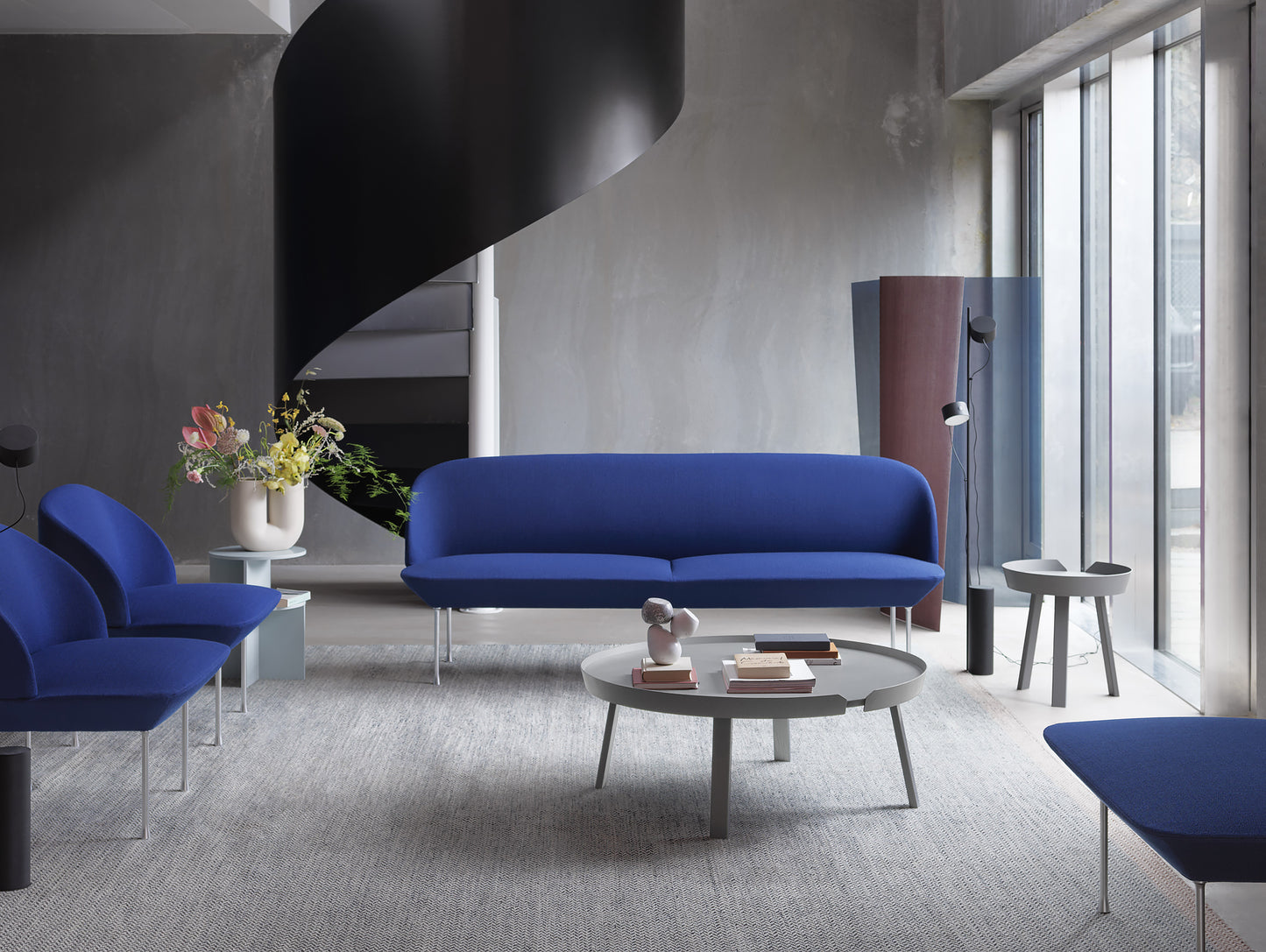 Muuto Around Table - Extra Large in Grey Ash, Small in Grey Ash