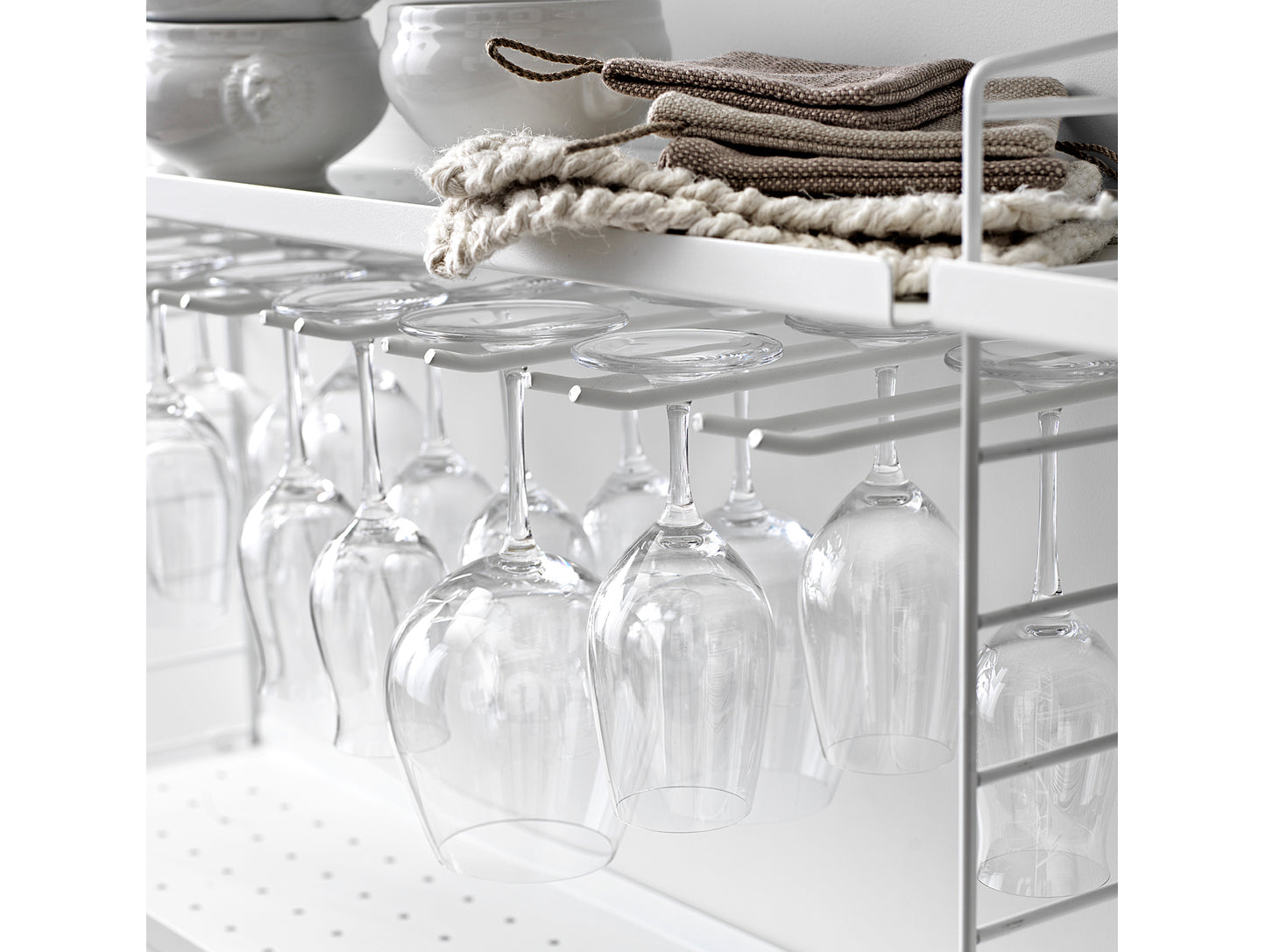 String Metal Shelves