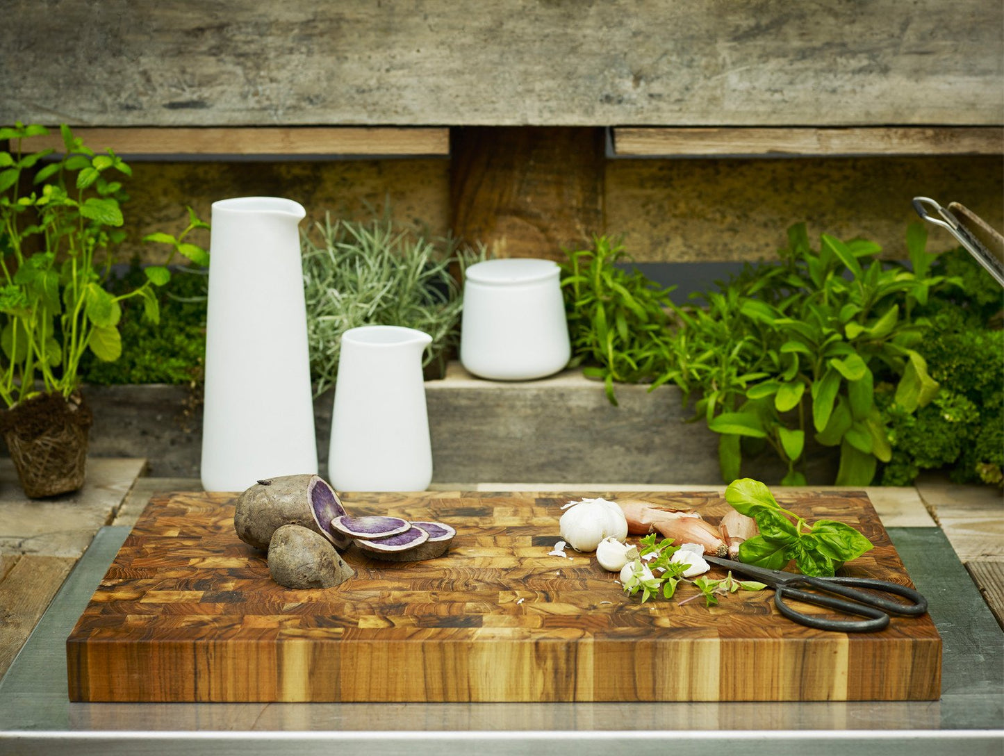 Dania Cutting Board