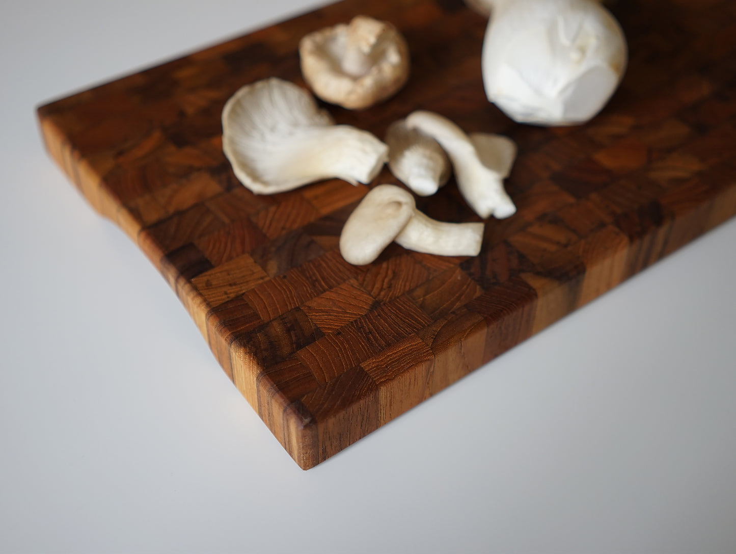 Skagerak Cutting Board 33 x 21 cm