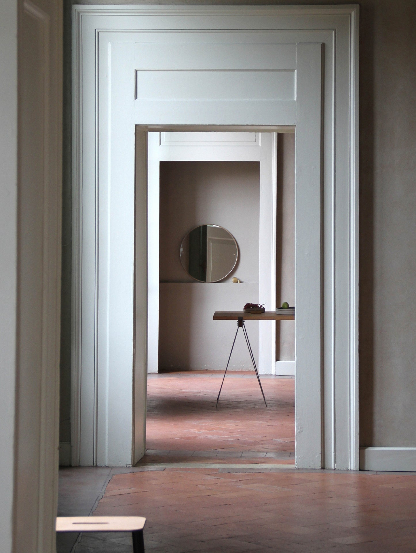 CM-1 Circle Mirror by Frama