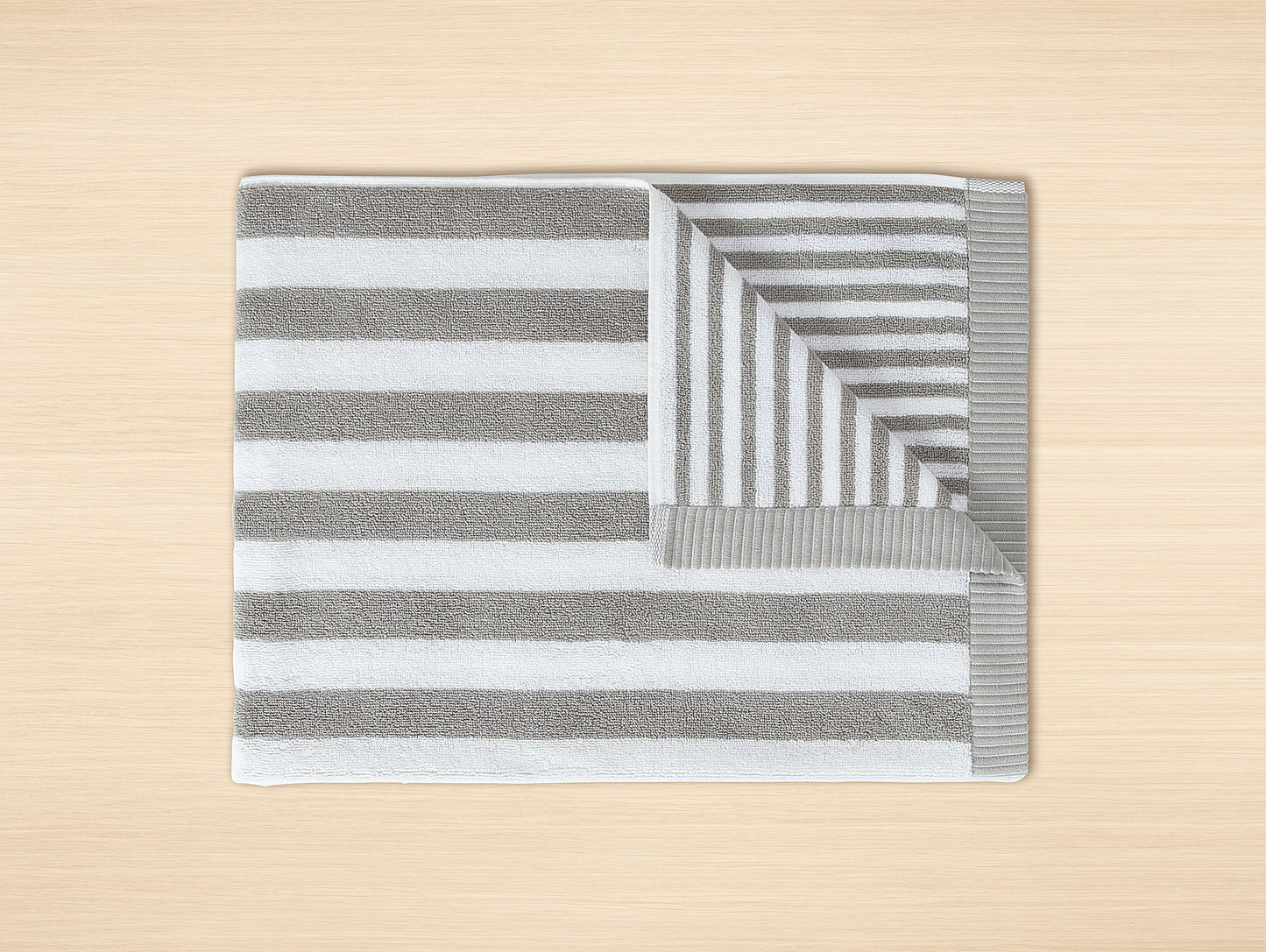 Kaksi Raitaa Bath Towel by Marimekko