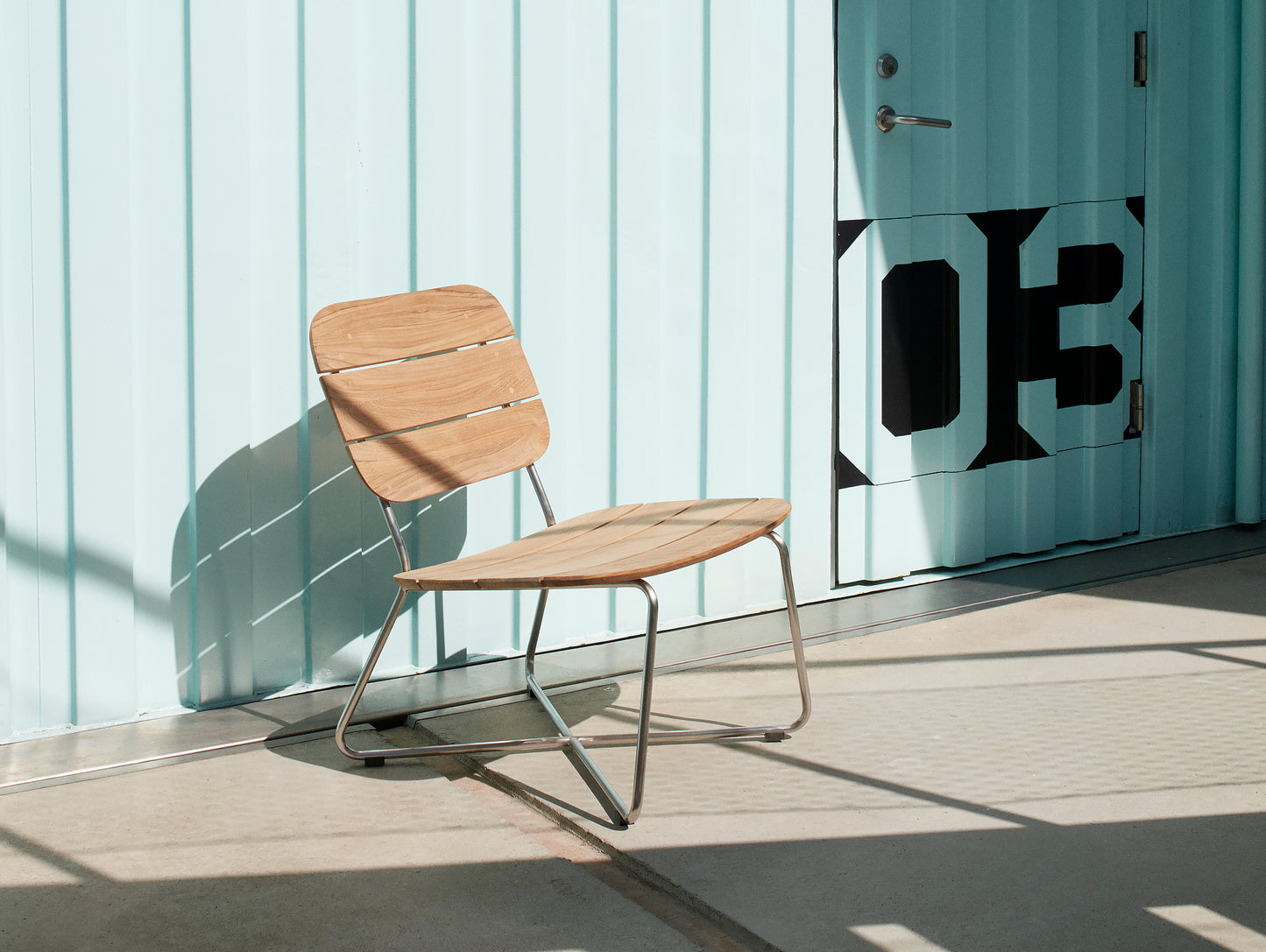 Lilium Lounge Chair by Skagerak