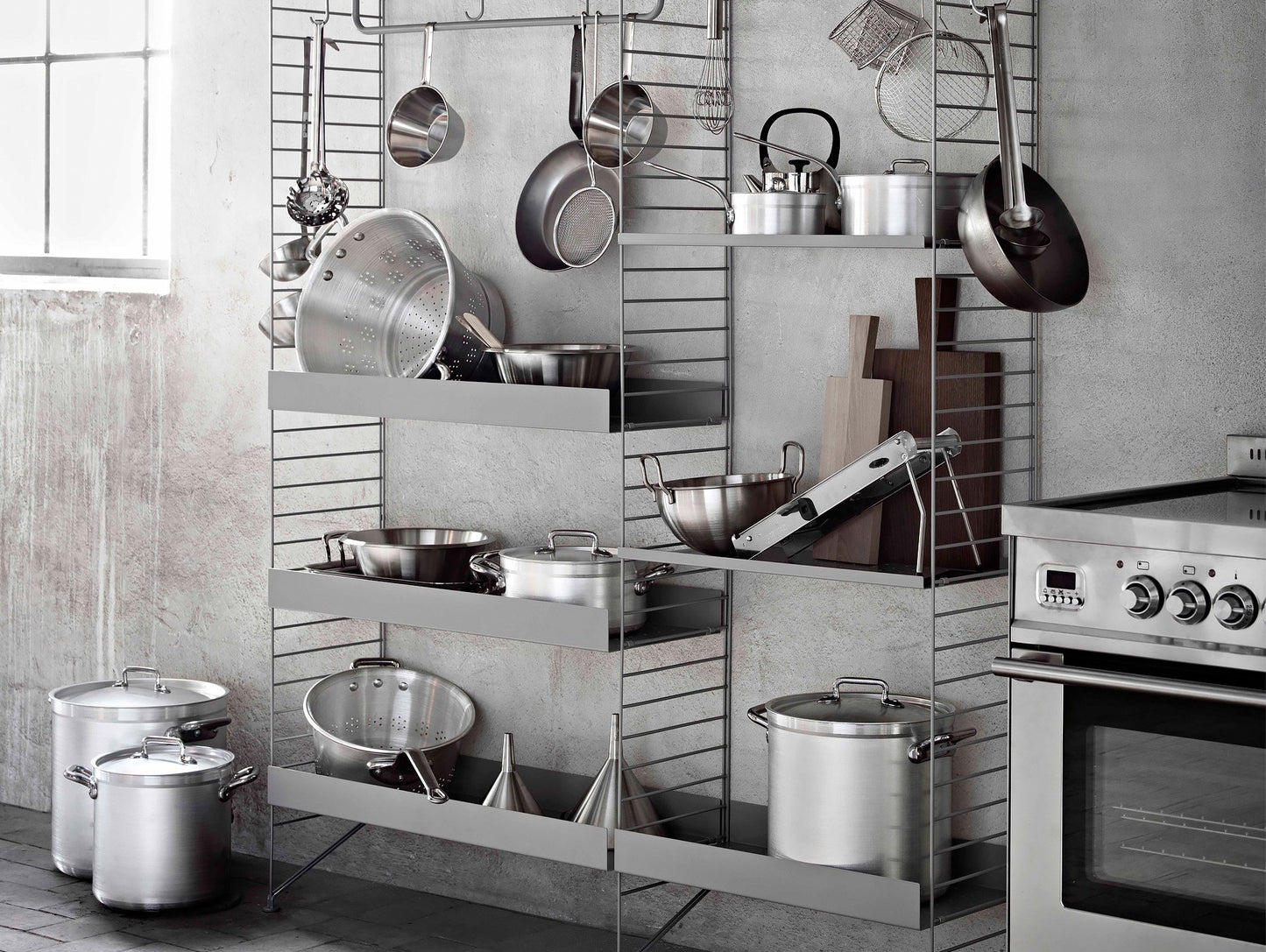 String Metal Shelves
