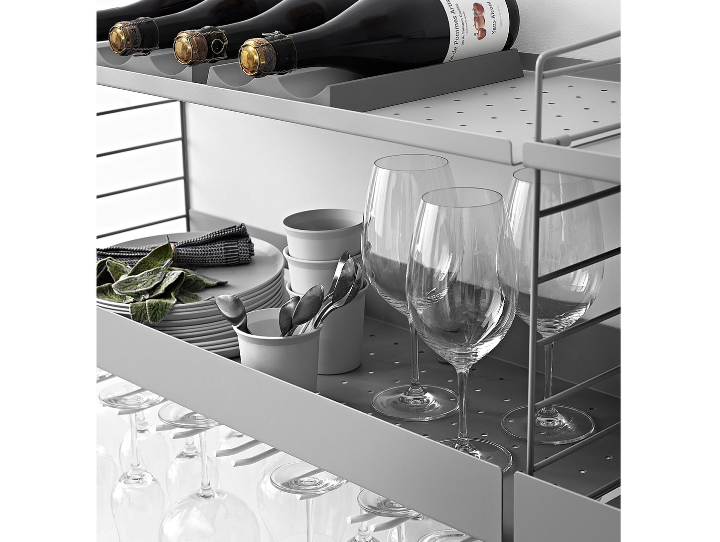 String Metal Shelves