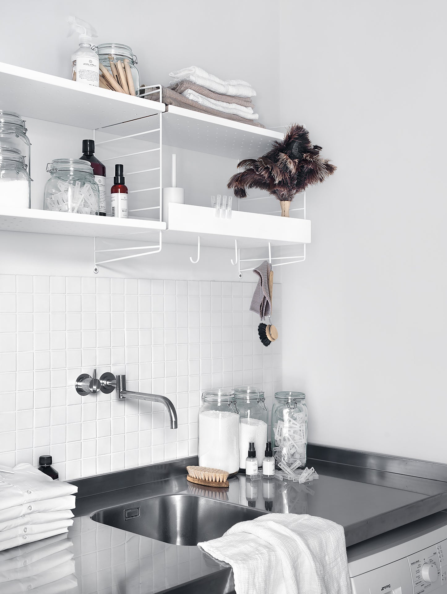 String Metal Shelves