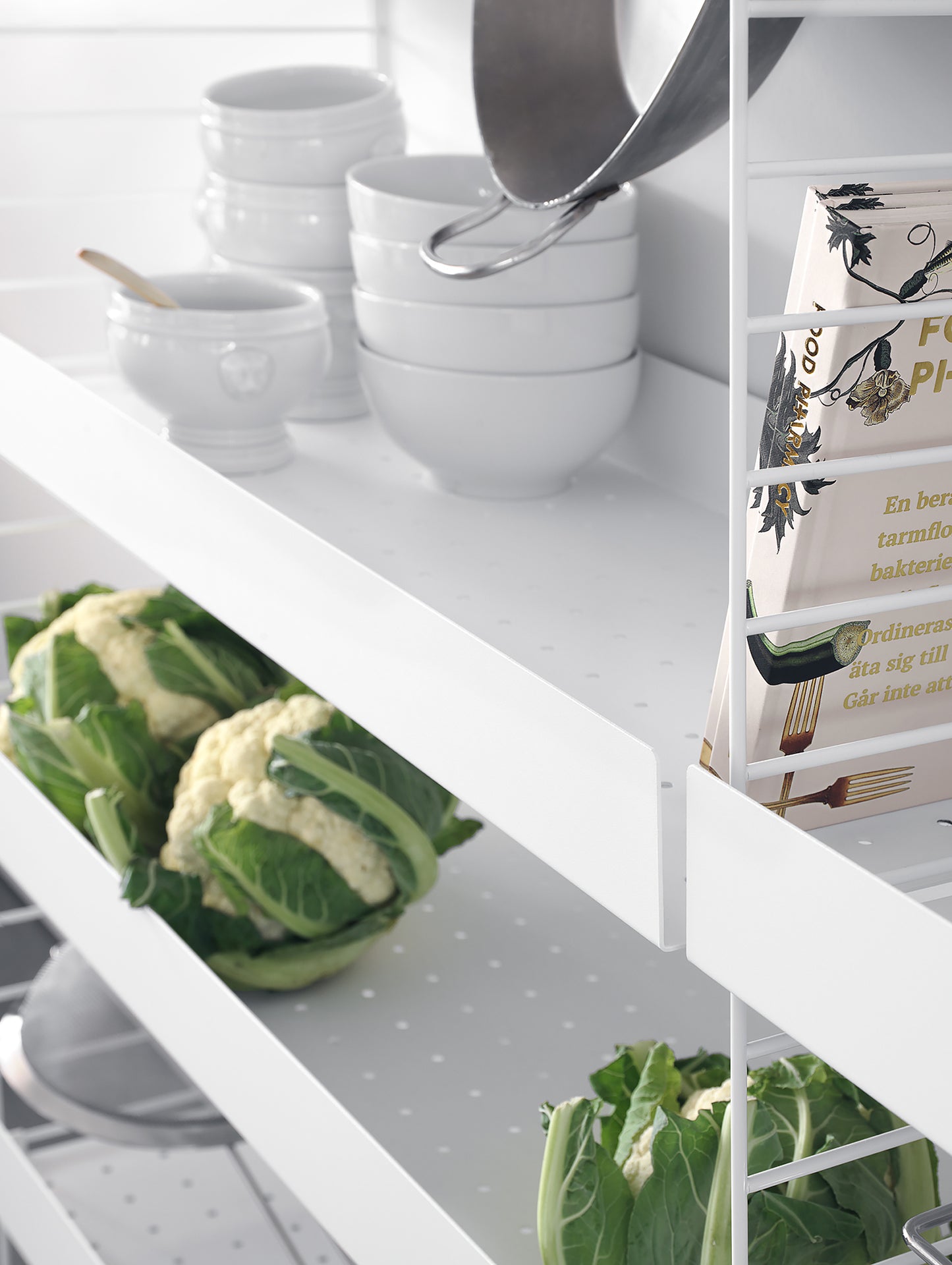 String Metal Shelves