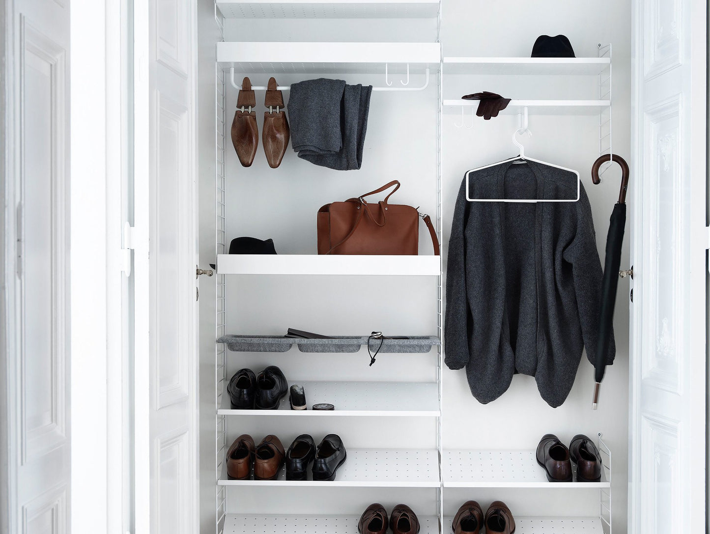 String Metal Shelves