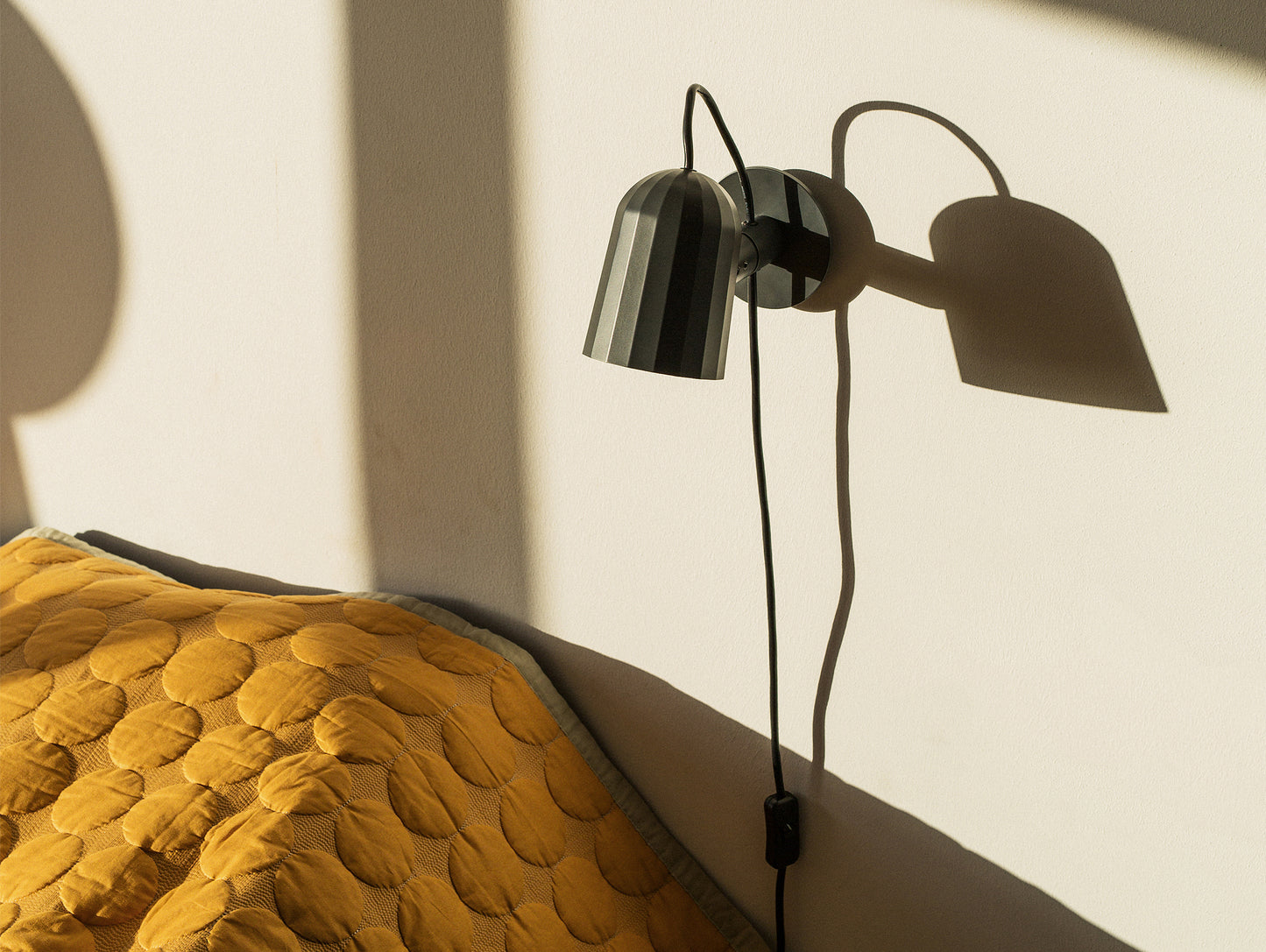 Noc Wall Light - Cord switch, Dark Grey