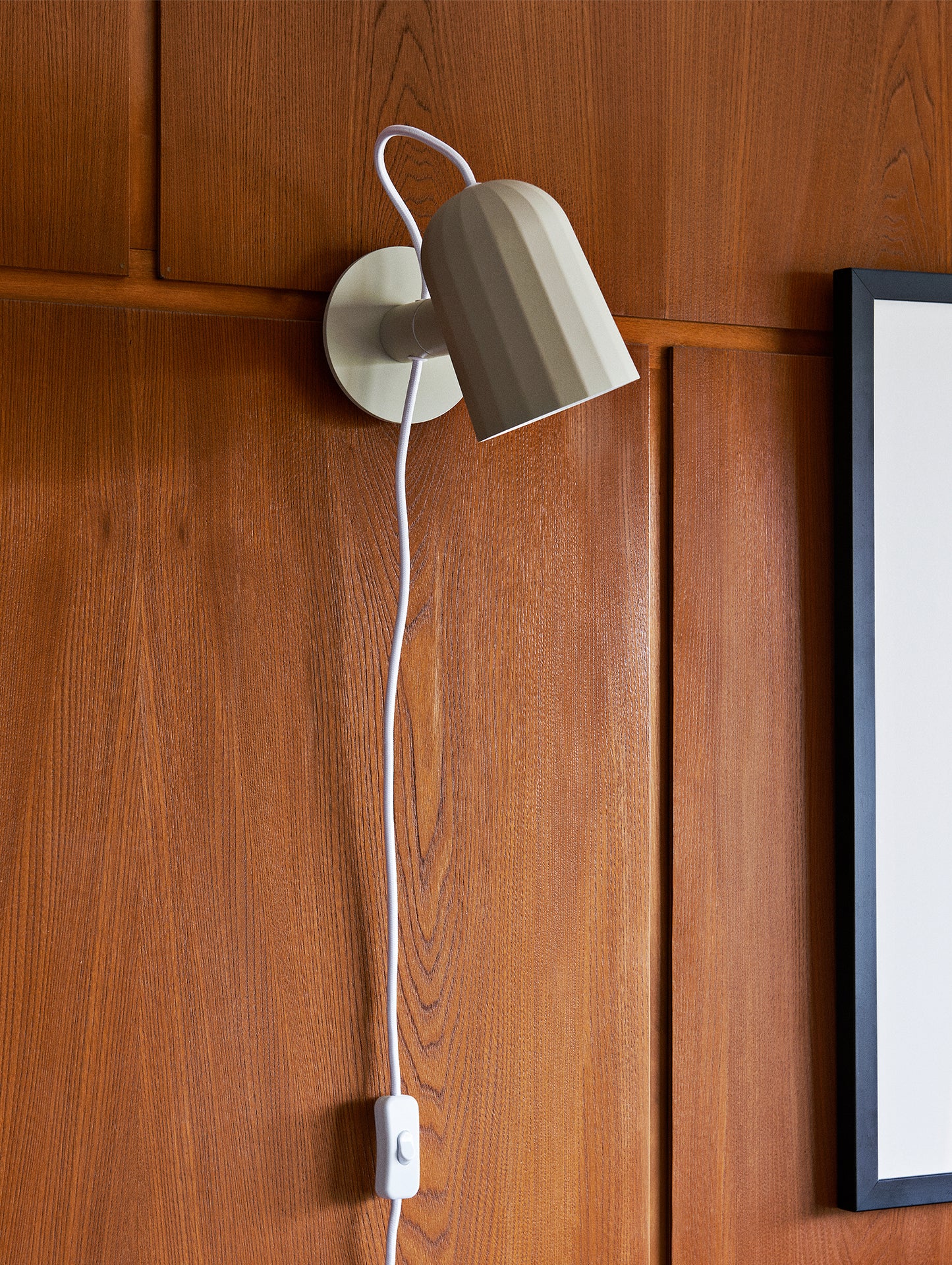 Noc Wall Light - Cord switch, Off White