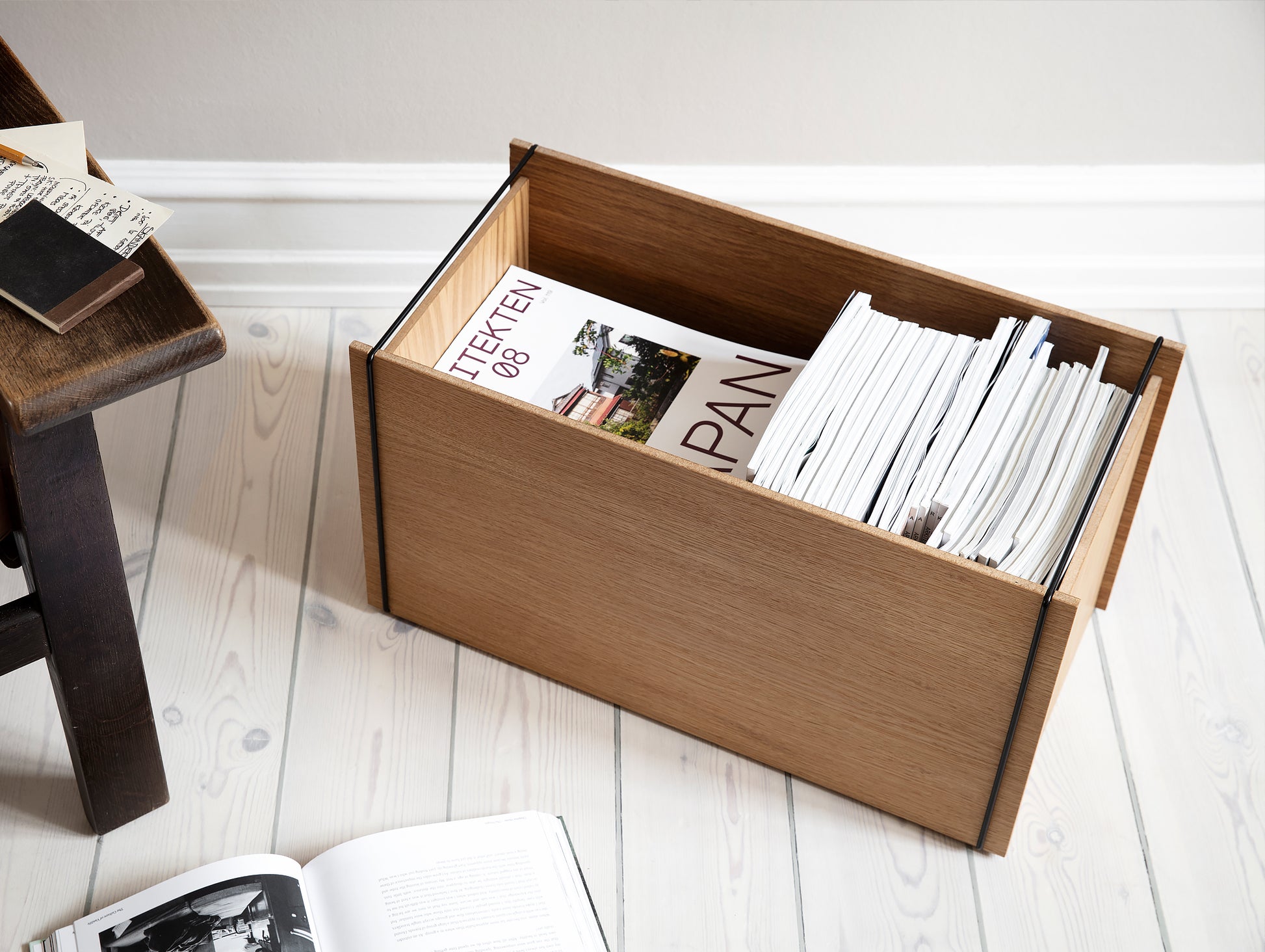 Oak/Black Storage Box by Moebe