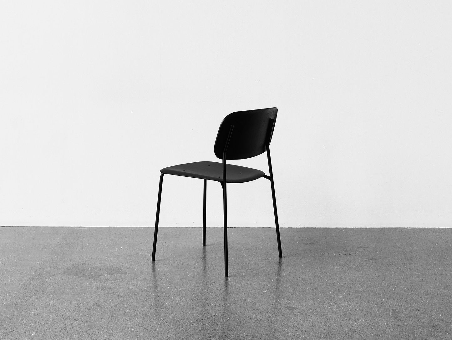 Soft Edge 40 (스틸 다이닝 체어)