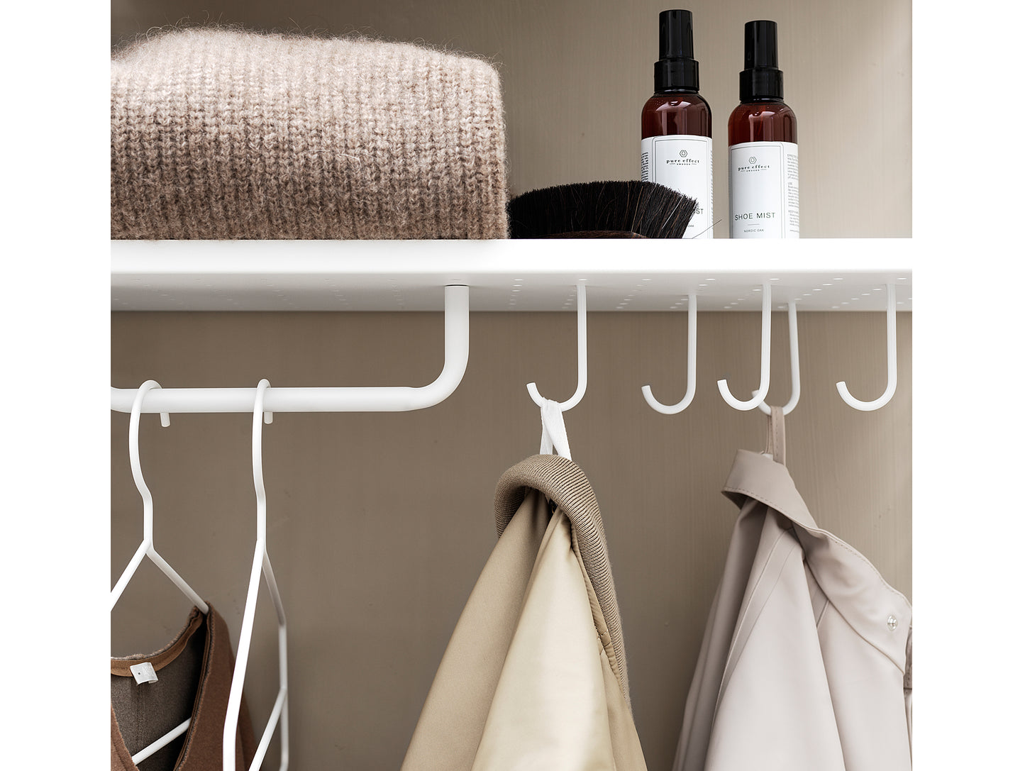 String Metal Shelves