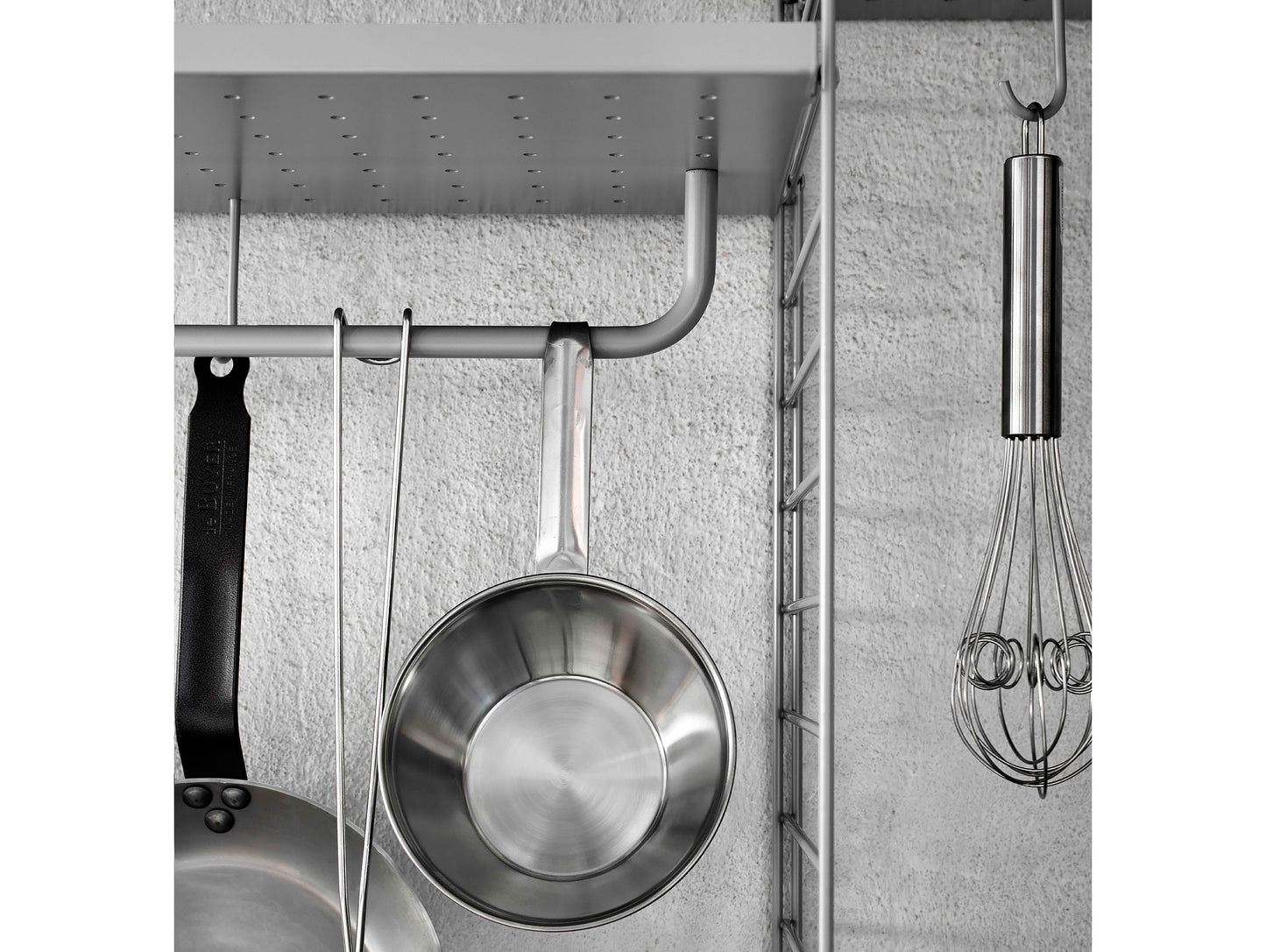 String Metal Shelves