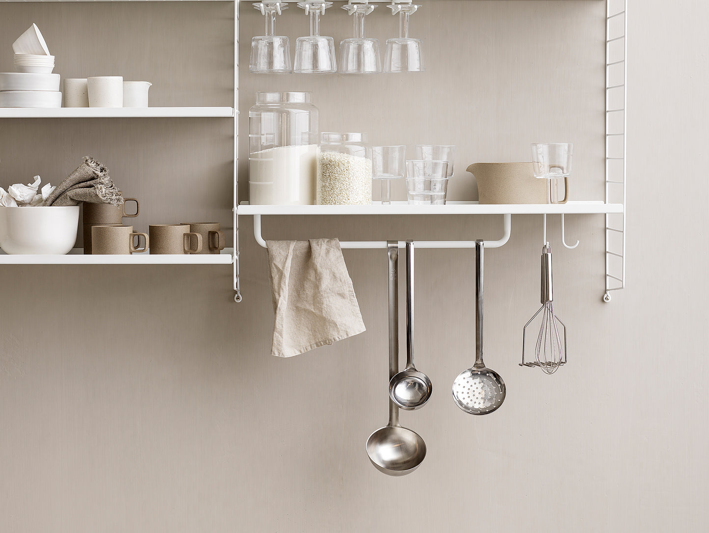 String Metal Shelves