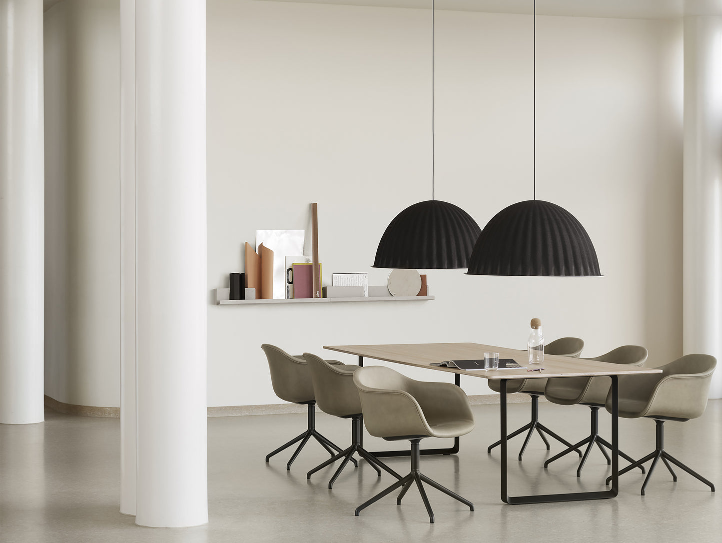 Muuto Under the Bell Pendant Light - Black 82 cm
